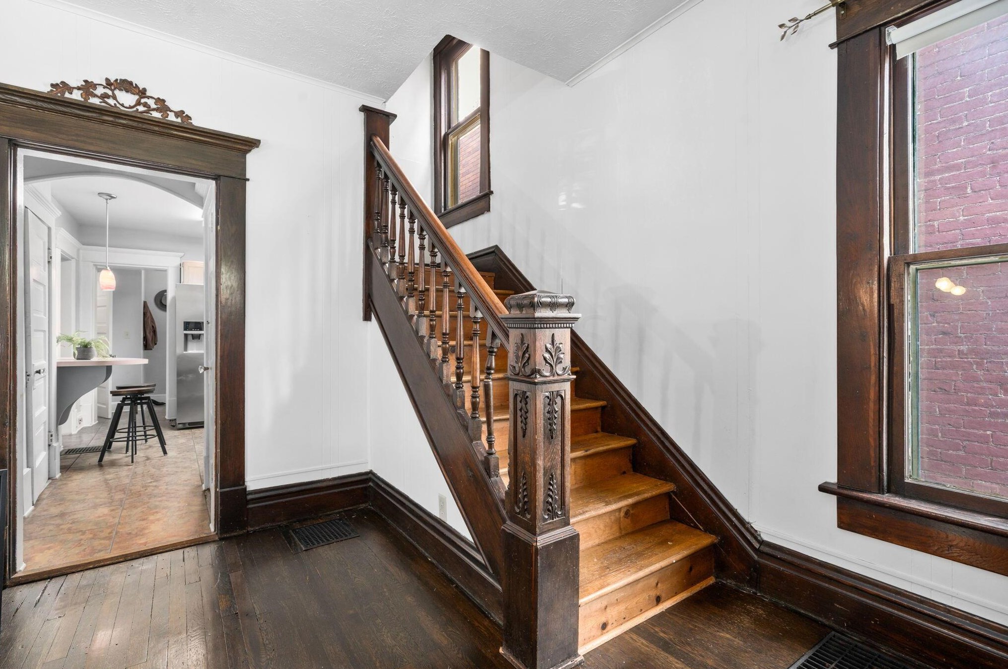 627 Wilson Ave, Columbus OH 43205-2825 exterior