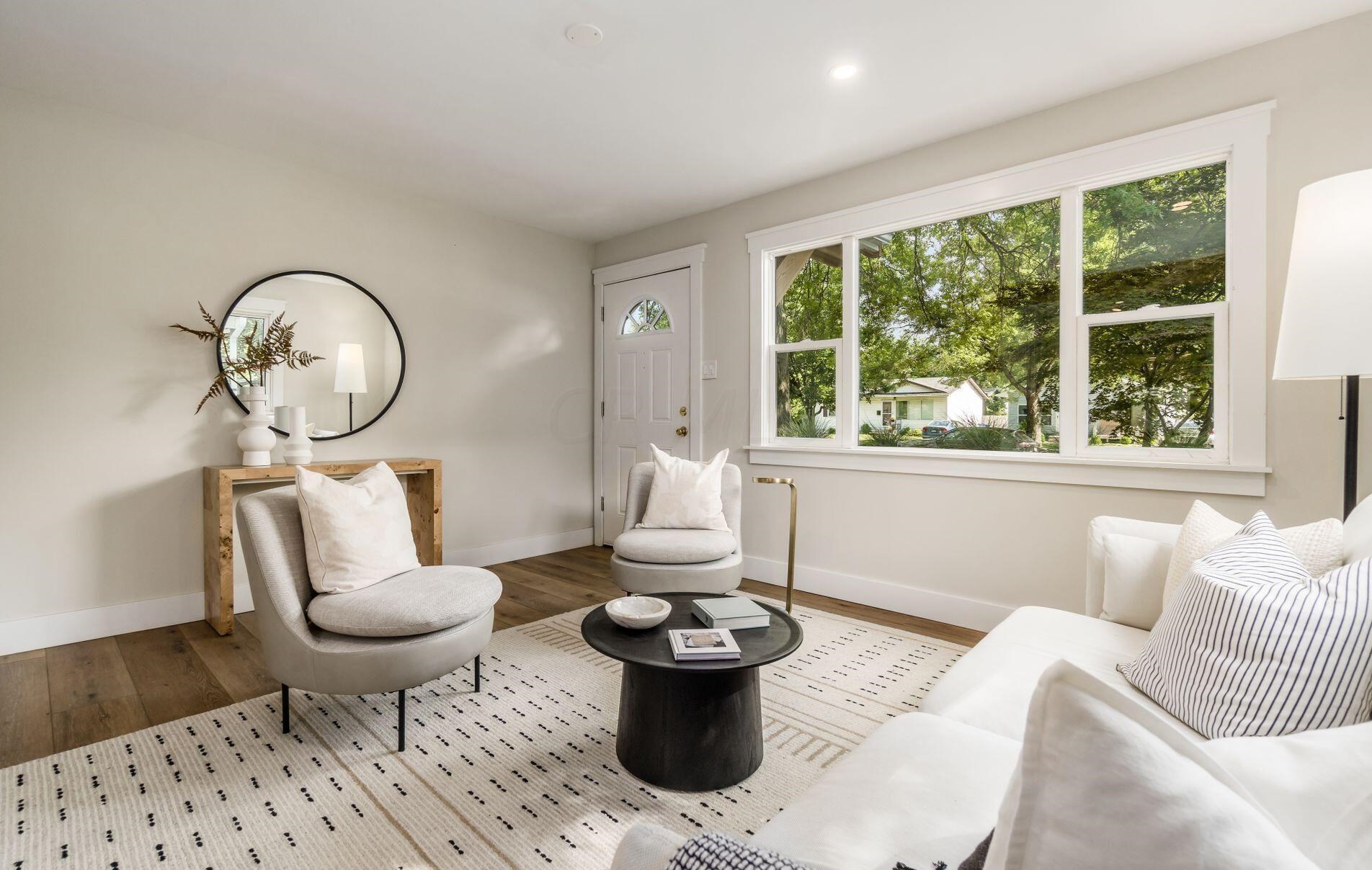 448 Chase Rd, Columbus OH 43214-1104 exterior