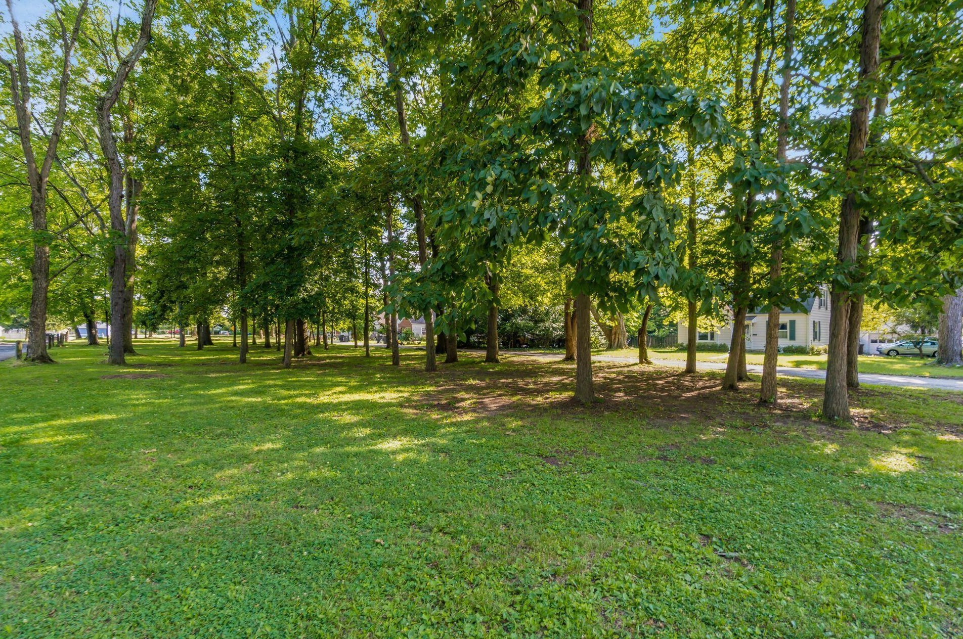 448 Chase Rd, Columbus OH 43214-1104 exterior