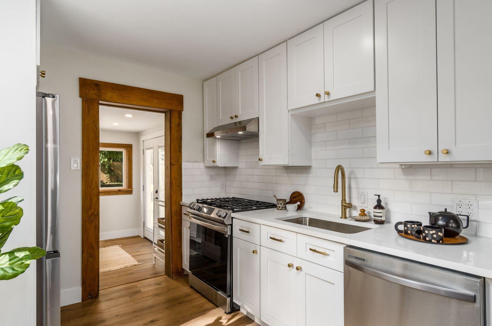 448 Chase Rd, Columbus OH 43214-1104 exterior