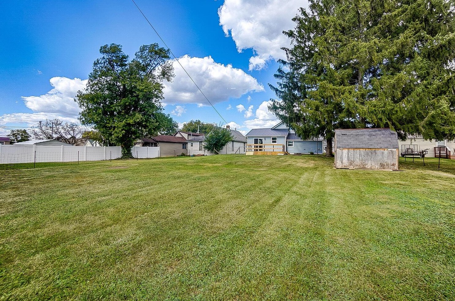 621 Mound St, Circleville OH  43113-1824 exterior