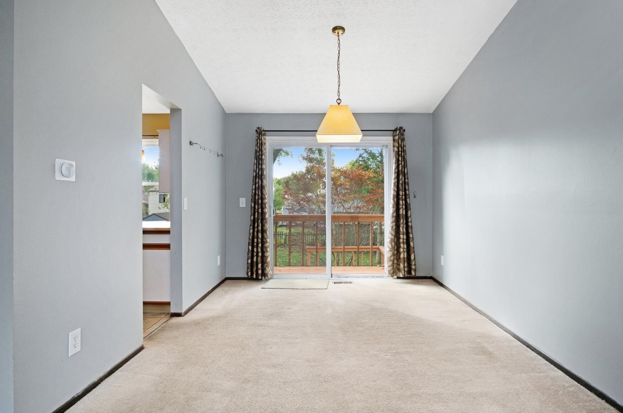 3735 Quail Holw Dr, Columbus OH 43228-9682 exterior