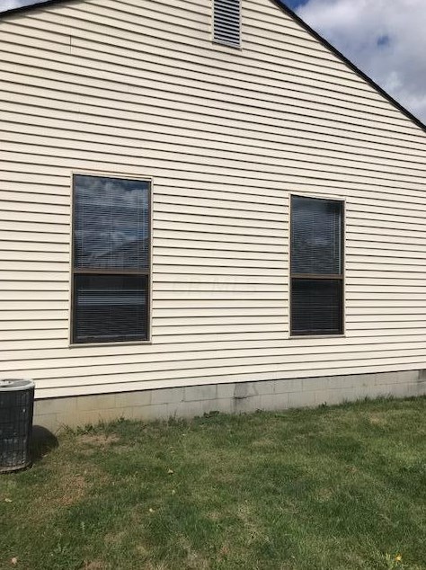 1329 Clement Dr, Columbus, OH 43085-1550