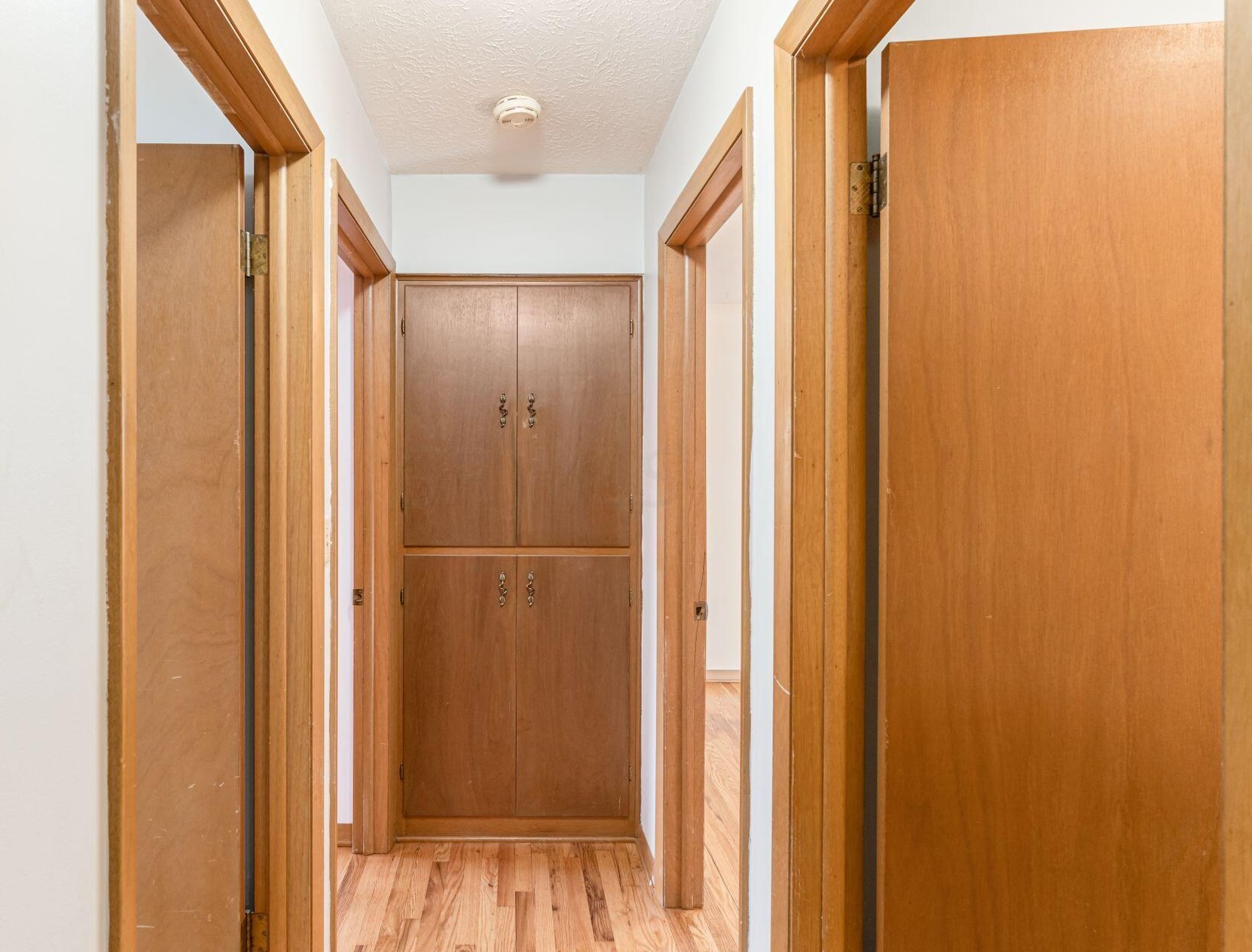 321 Briarwood Dr, Columbus OH 43213-2056 exterior