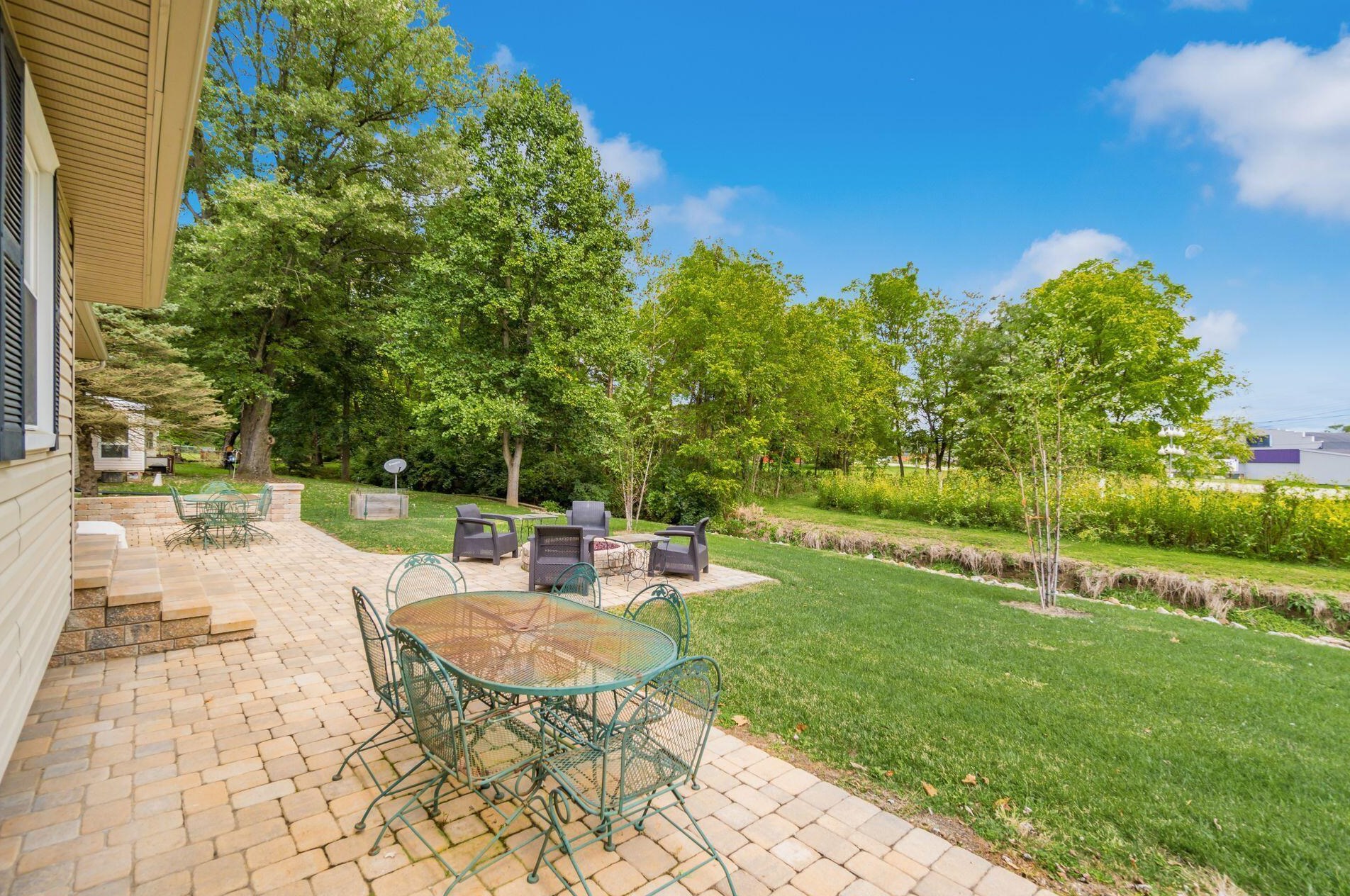 120 Lynwood Ln, Lancaster, OH 43130-8510