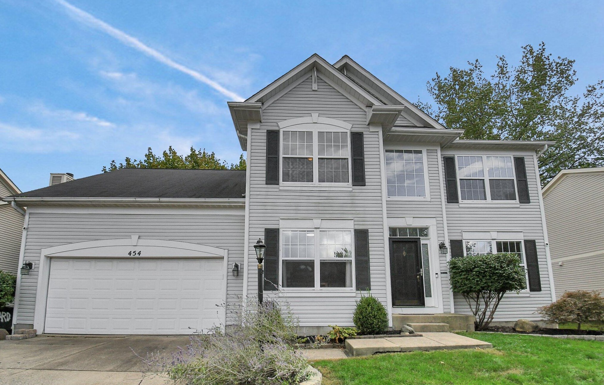 454 Springwood Lake Dr, Columbus, OH 43230-5091