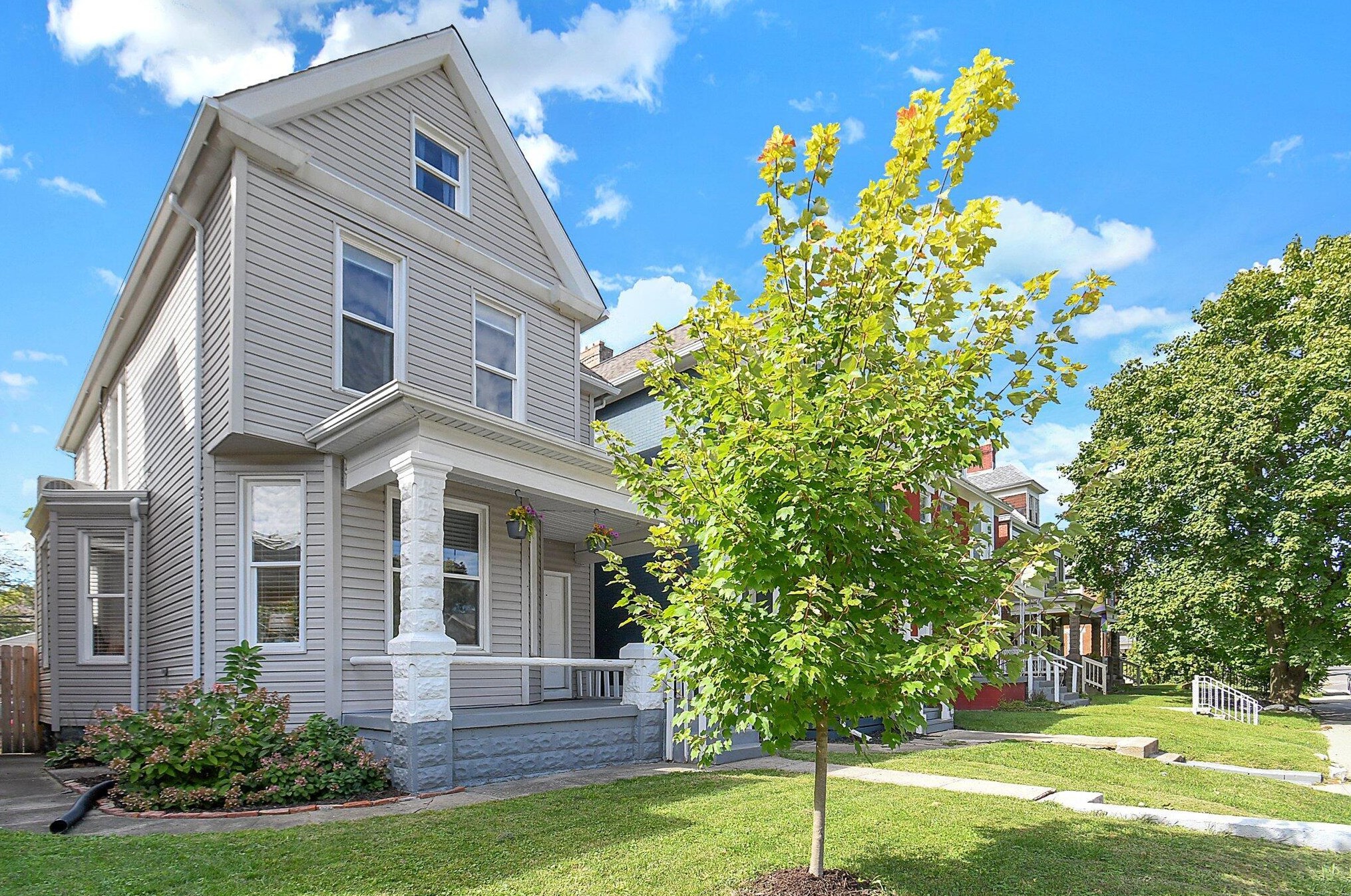 339 Monroe Ave, Columbus, OH 43203-1384