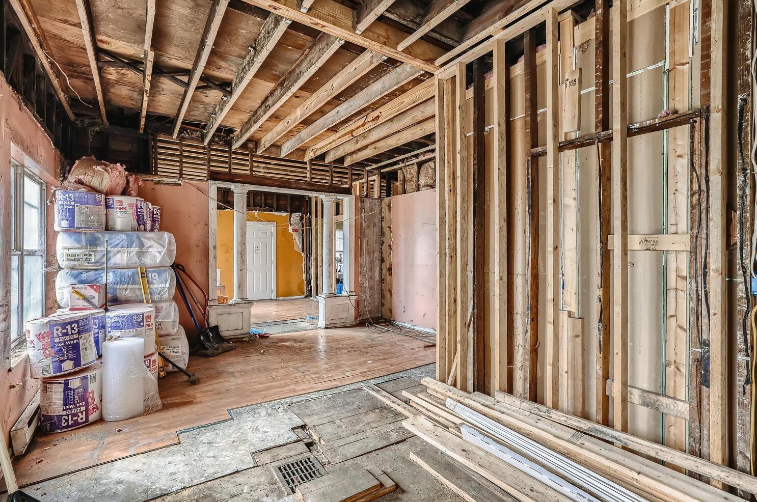 432 Highland Ave, Columbus OH 43204-3445 exterior