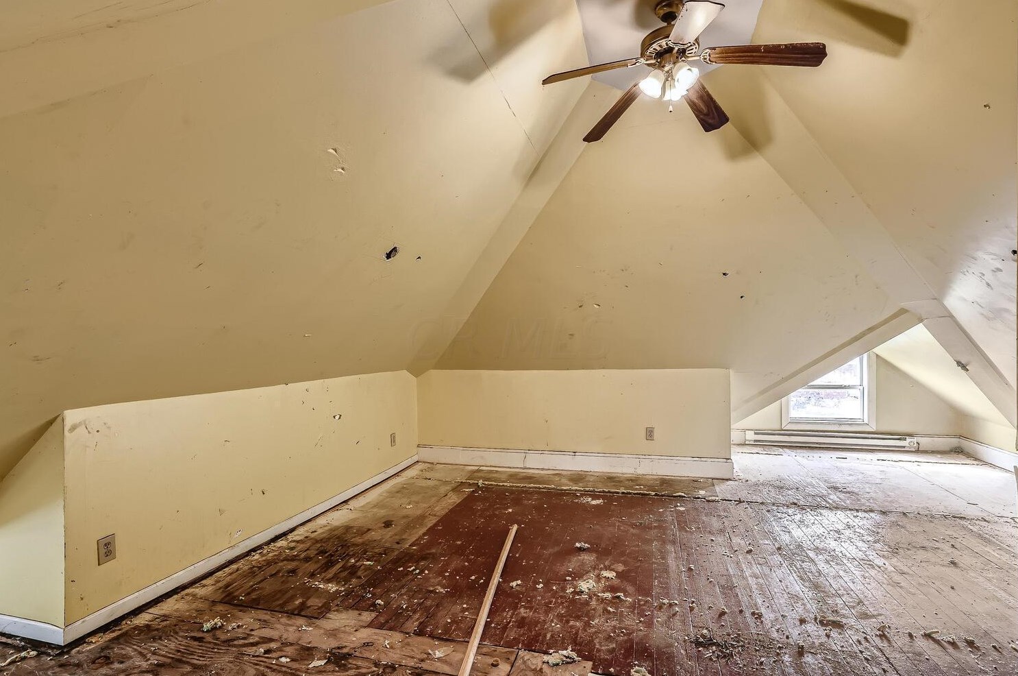 432 Highland Ave, Columbus OH 43204-3445 exterior