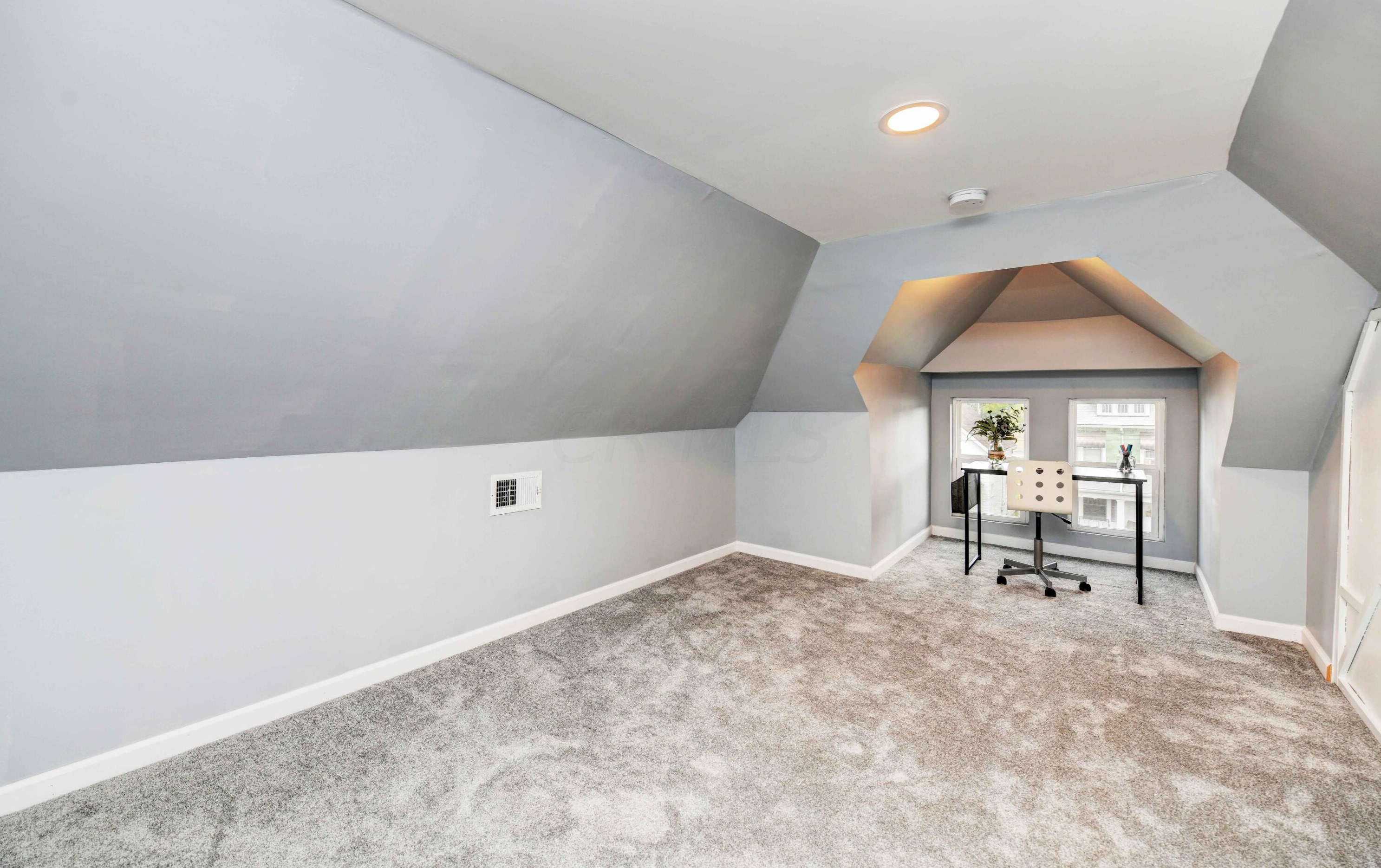 58 Terrace Ave, Columbus OH  43204-3731 exterior