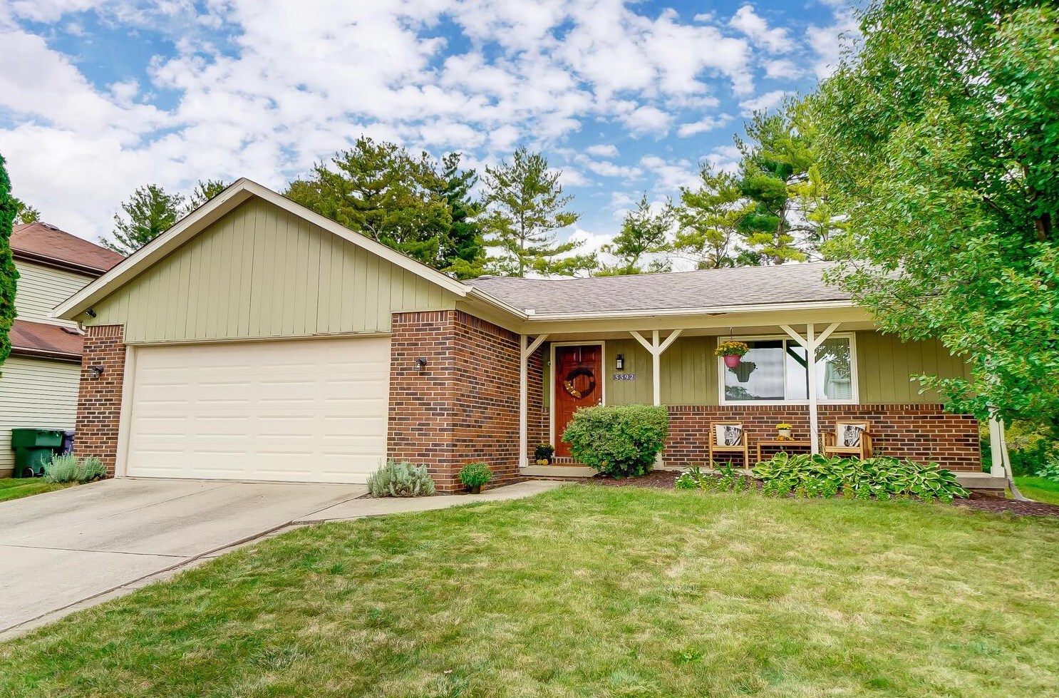 5592 Dorsey Dr, Columbus, OH 43235-7228