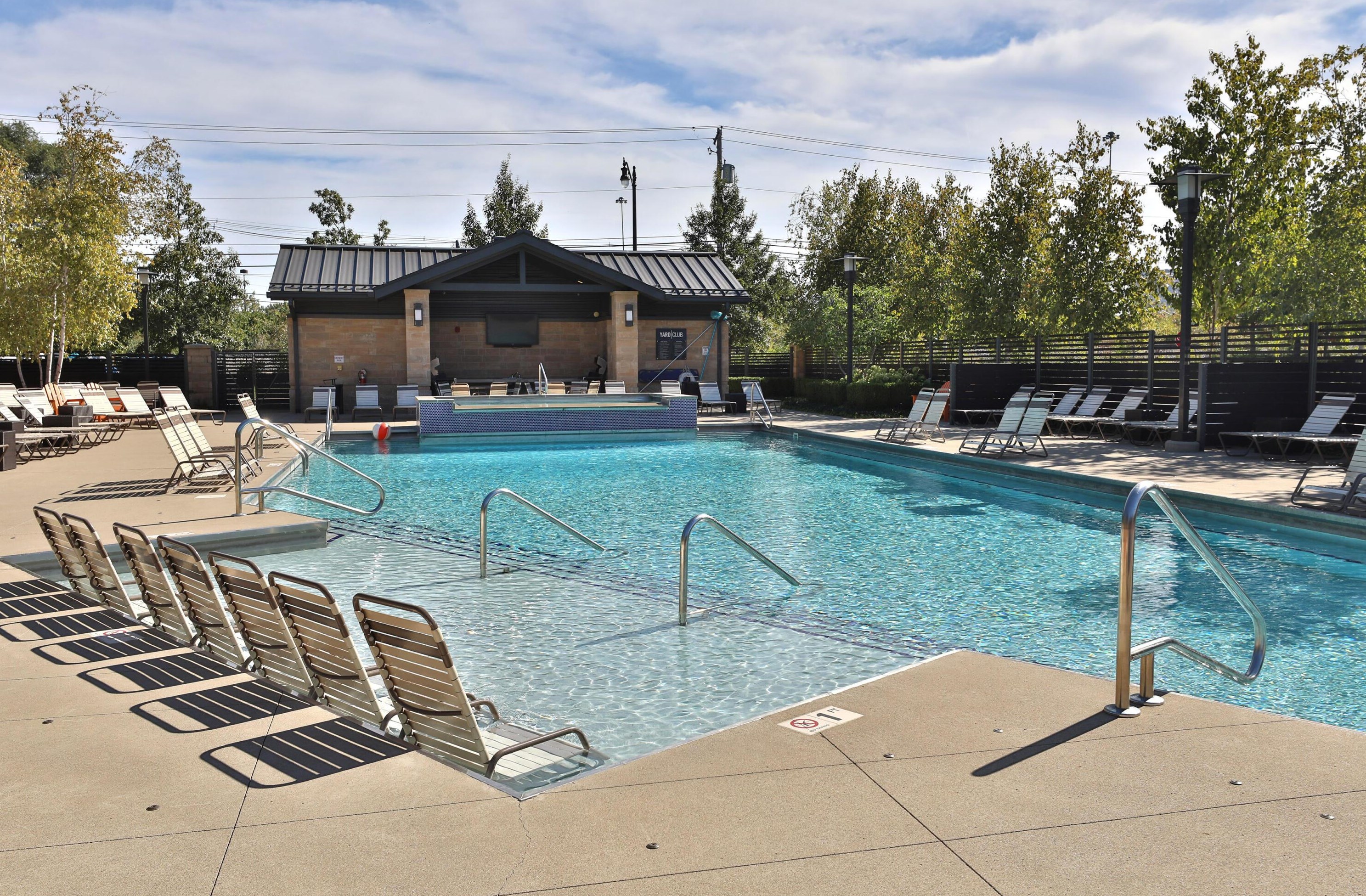 828 Bobcat Ave, Columbus OH  43212 exterior