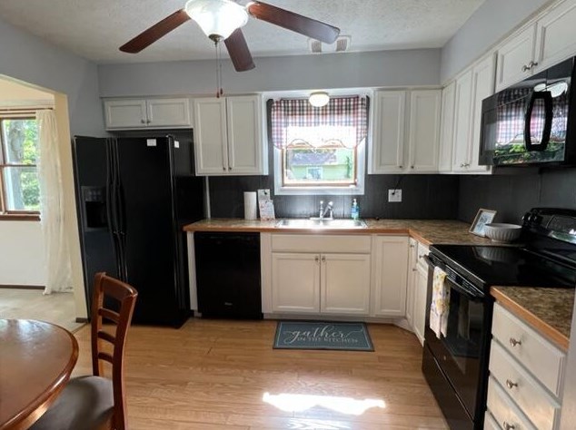1887 Coghill Dr, Columbus, OH 43229-5715