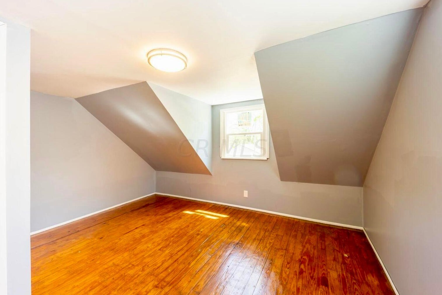 1490 24 Ave, Columbus OH 43211-2543 exterior