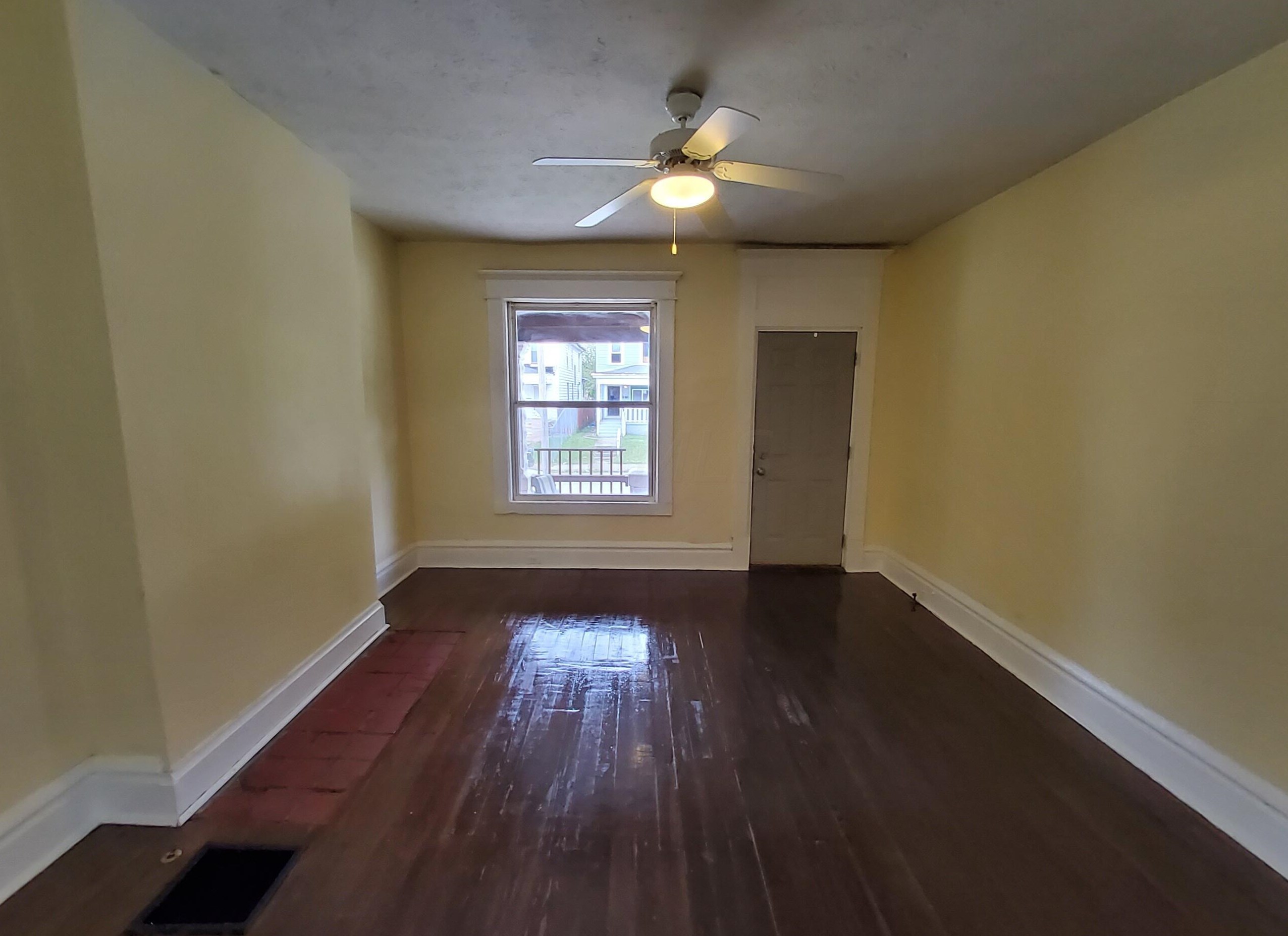 384 Garfield Ave, Columbus, OH 43203-1320