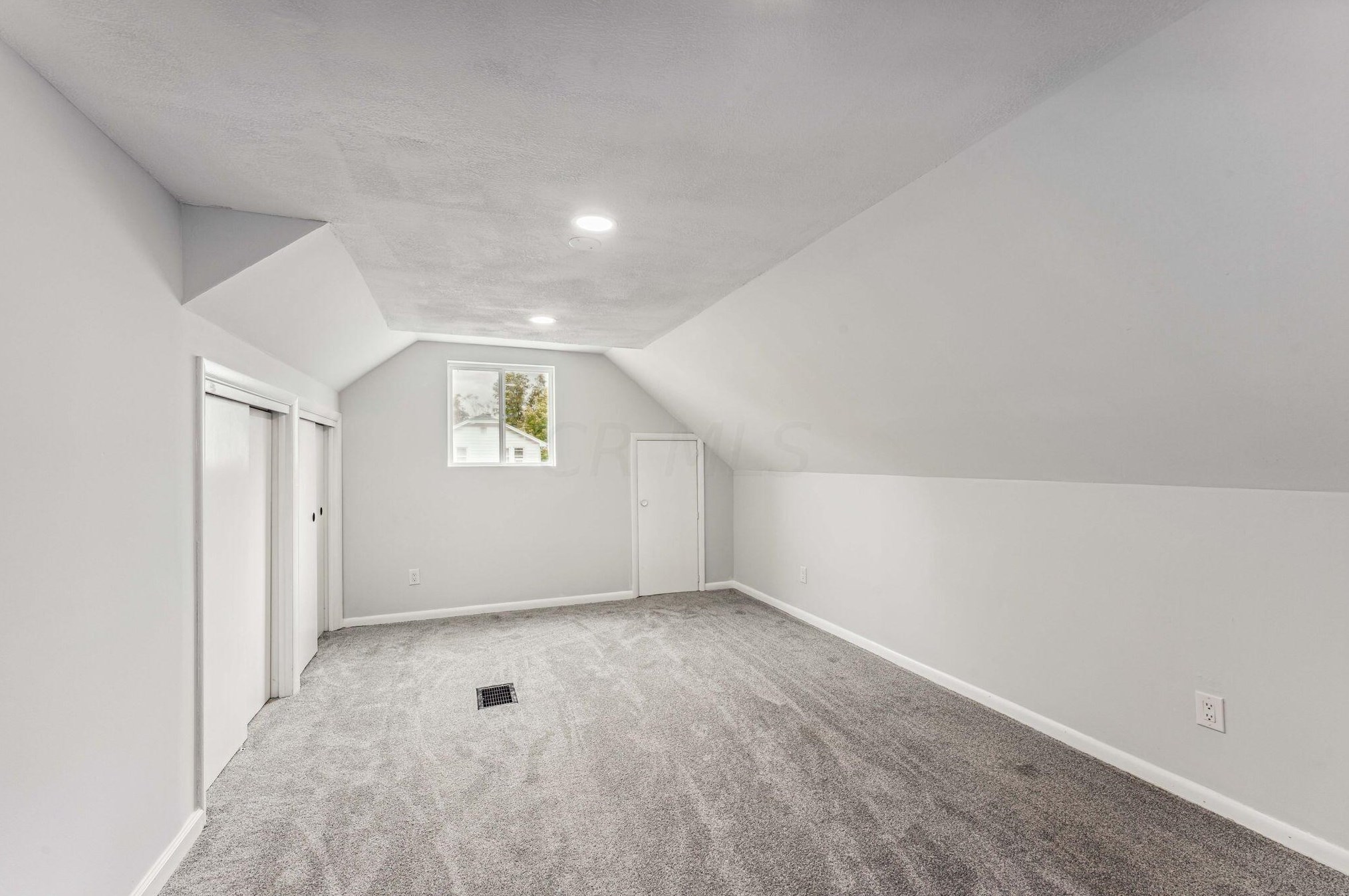 1403 Republic Ave, Columbus OH 43211-1422 exterior