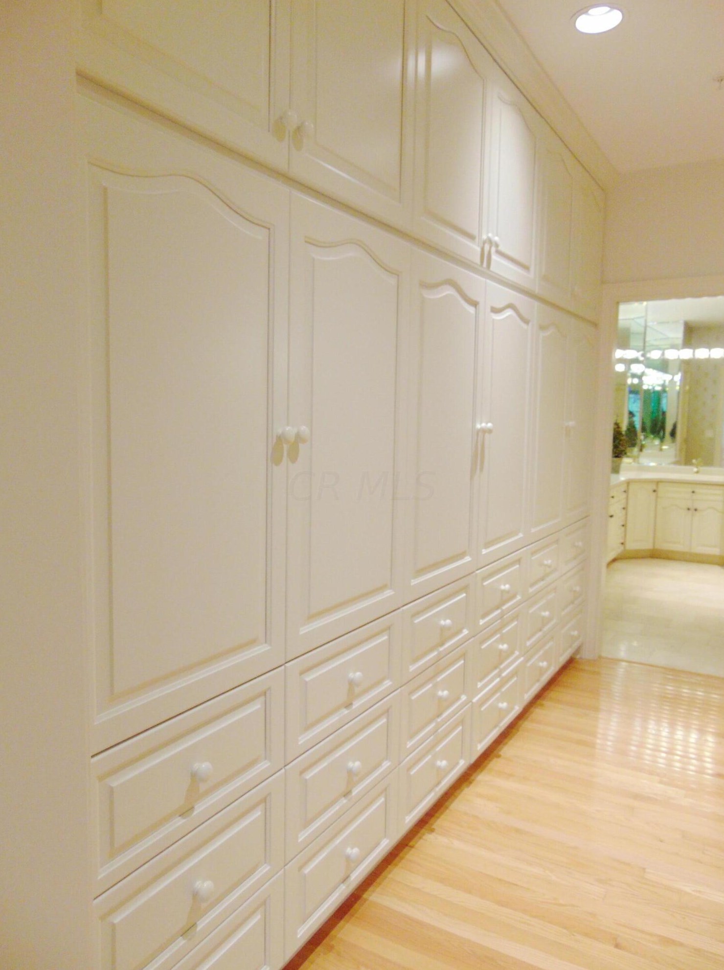 8172 Mt Air Pl, Columbus OH 43235-1358 exterior