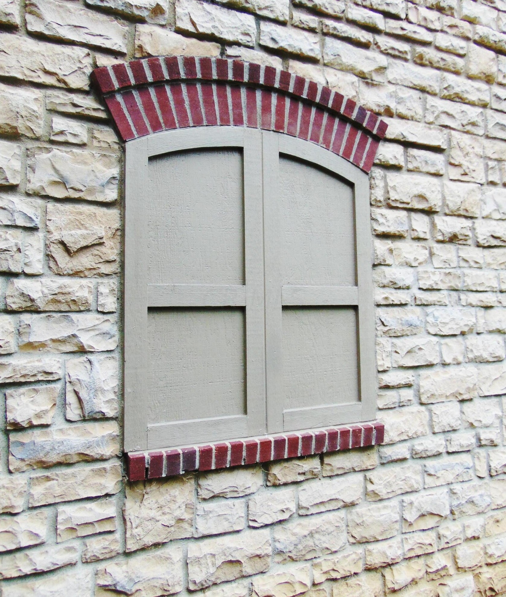 8172 Mt Air Pl, Columbus OH 43235-1358 exterior