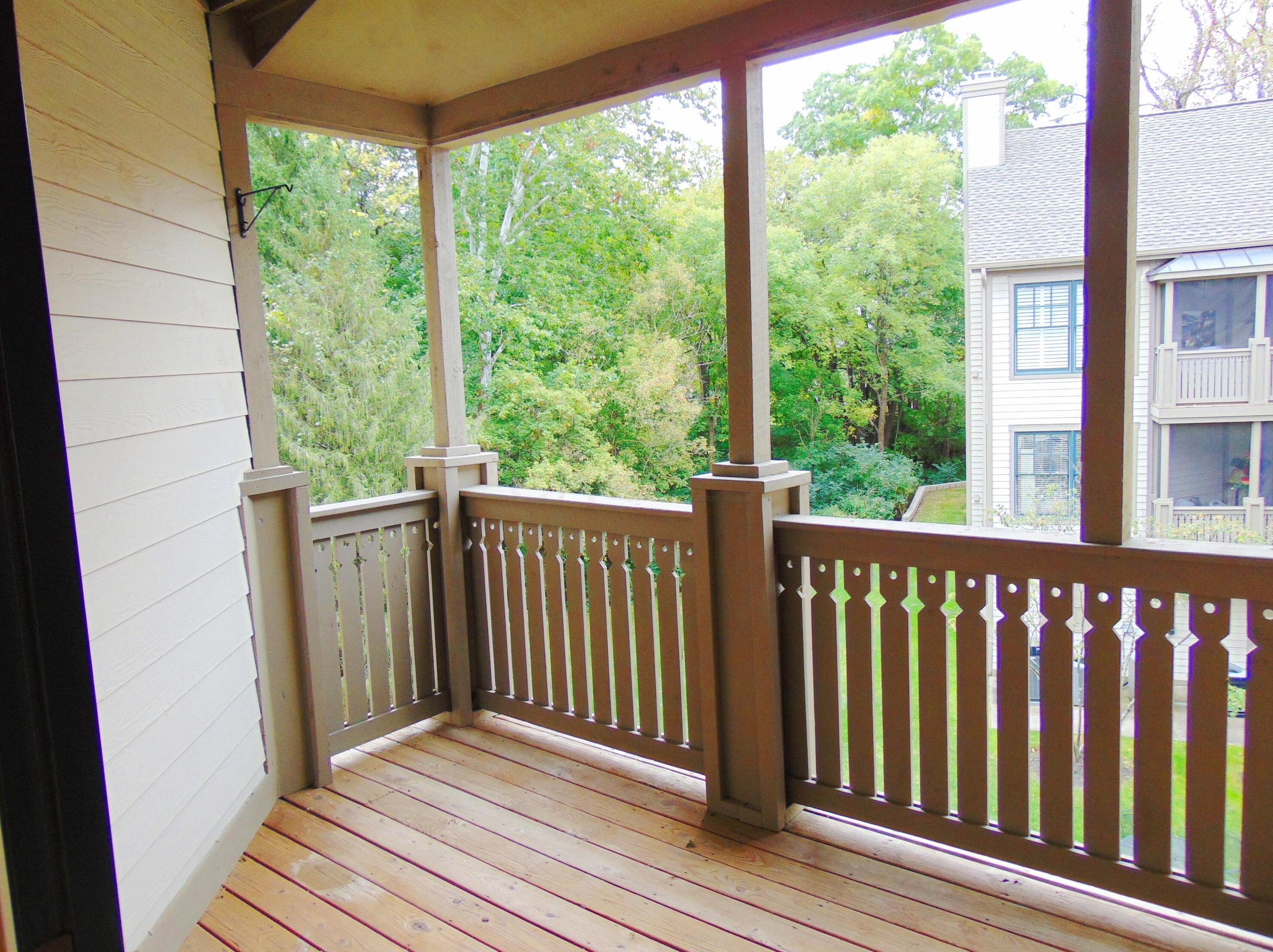 8172 Mt Air Pl, Columbus OH 43235-1358 exterior