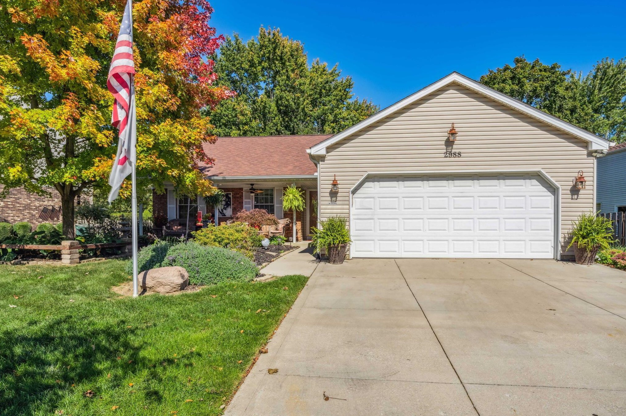2988 Dunlavin Glen Rd, Columbus, OH 43221-4507