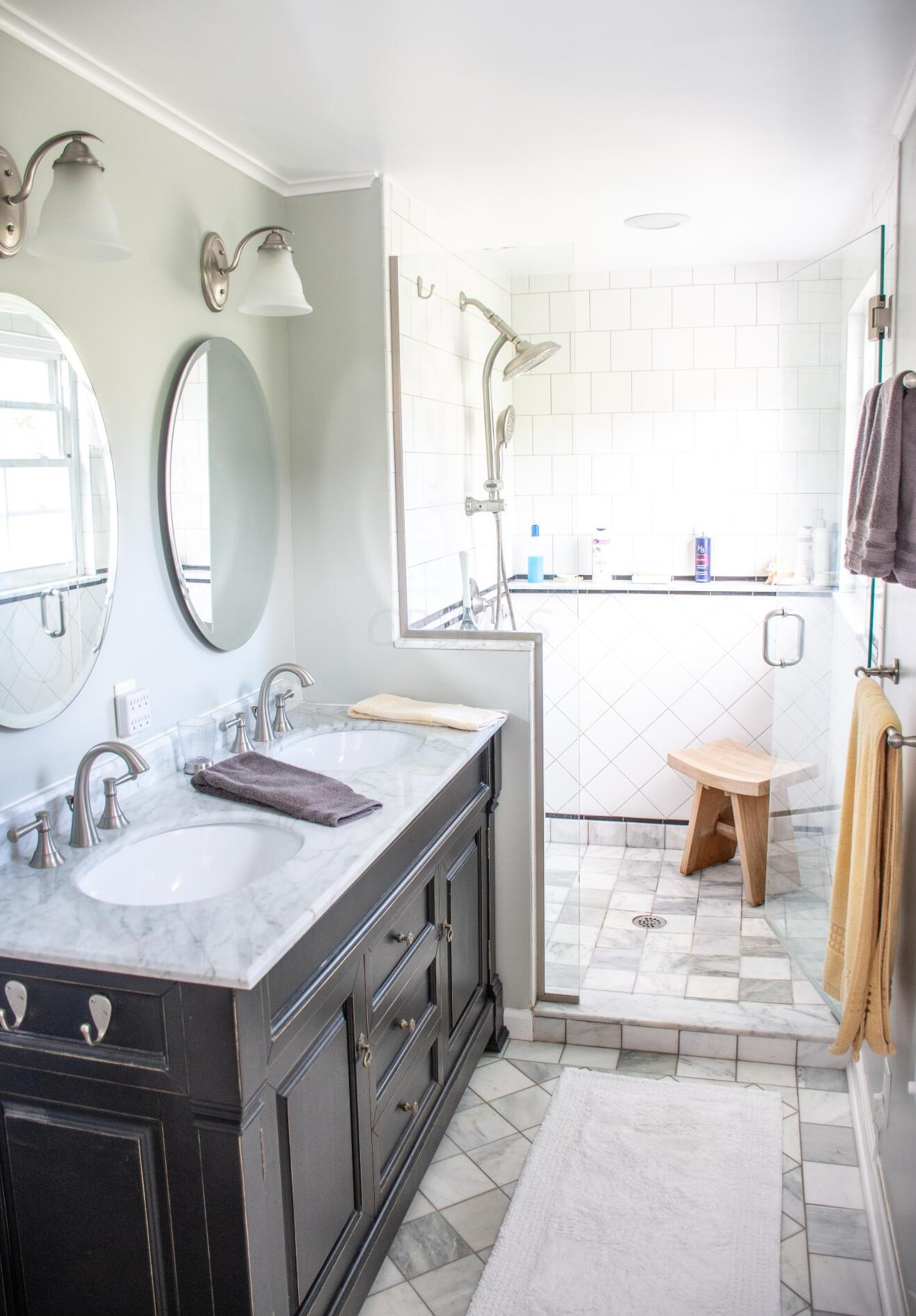 2276 Blvd, Columbus OH 43221-2909 exterior