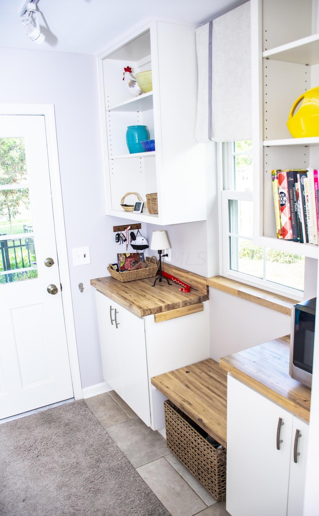 2276 Blvd, Columbus OH 43221-2909 exterior