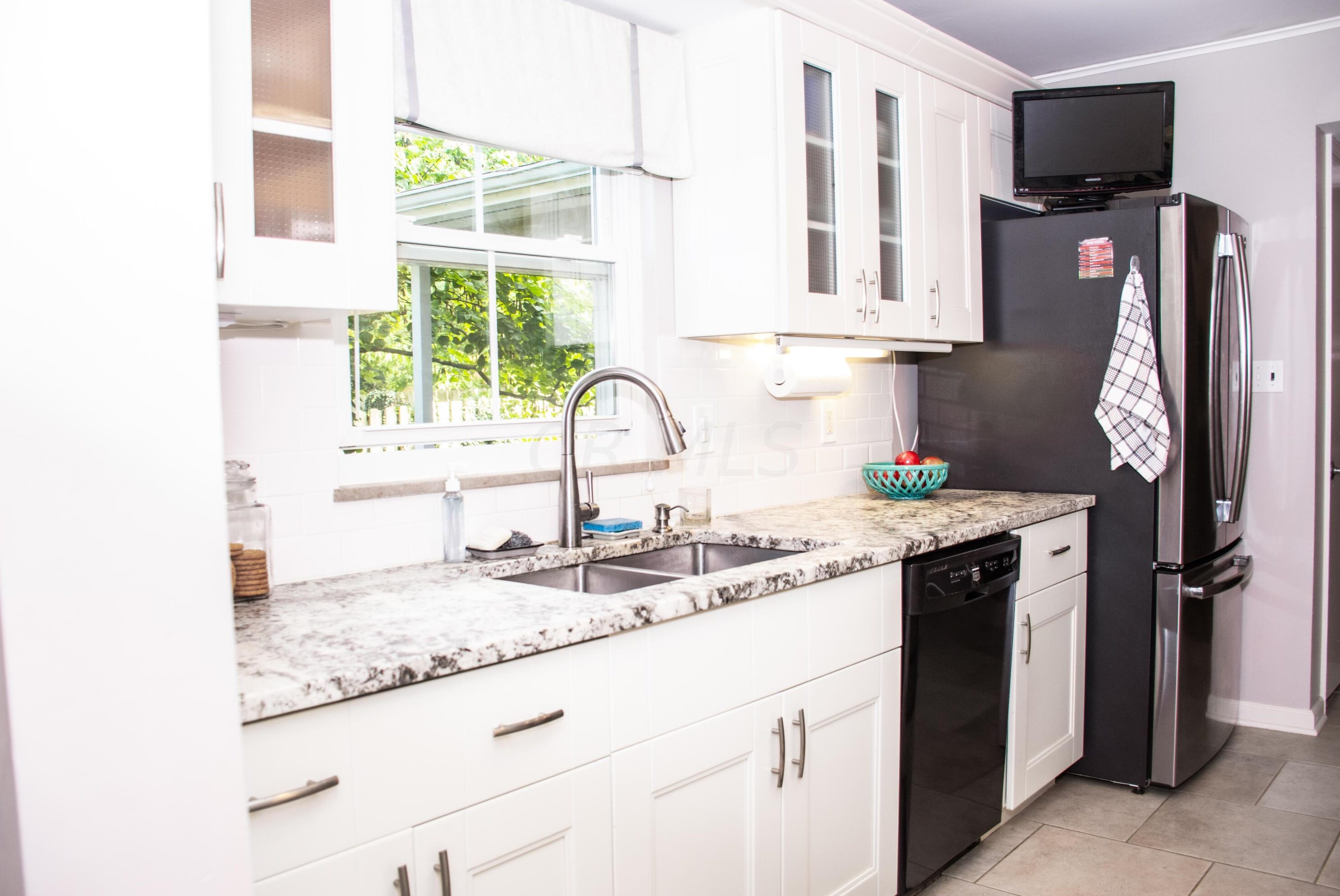 2276 Blvd, Columbus OH 43221-2909 exterior