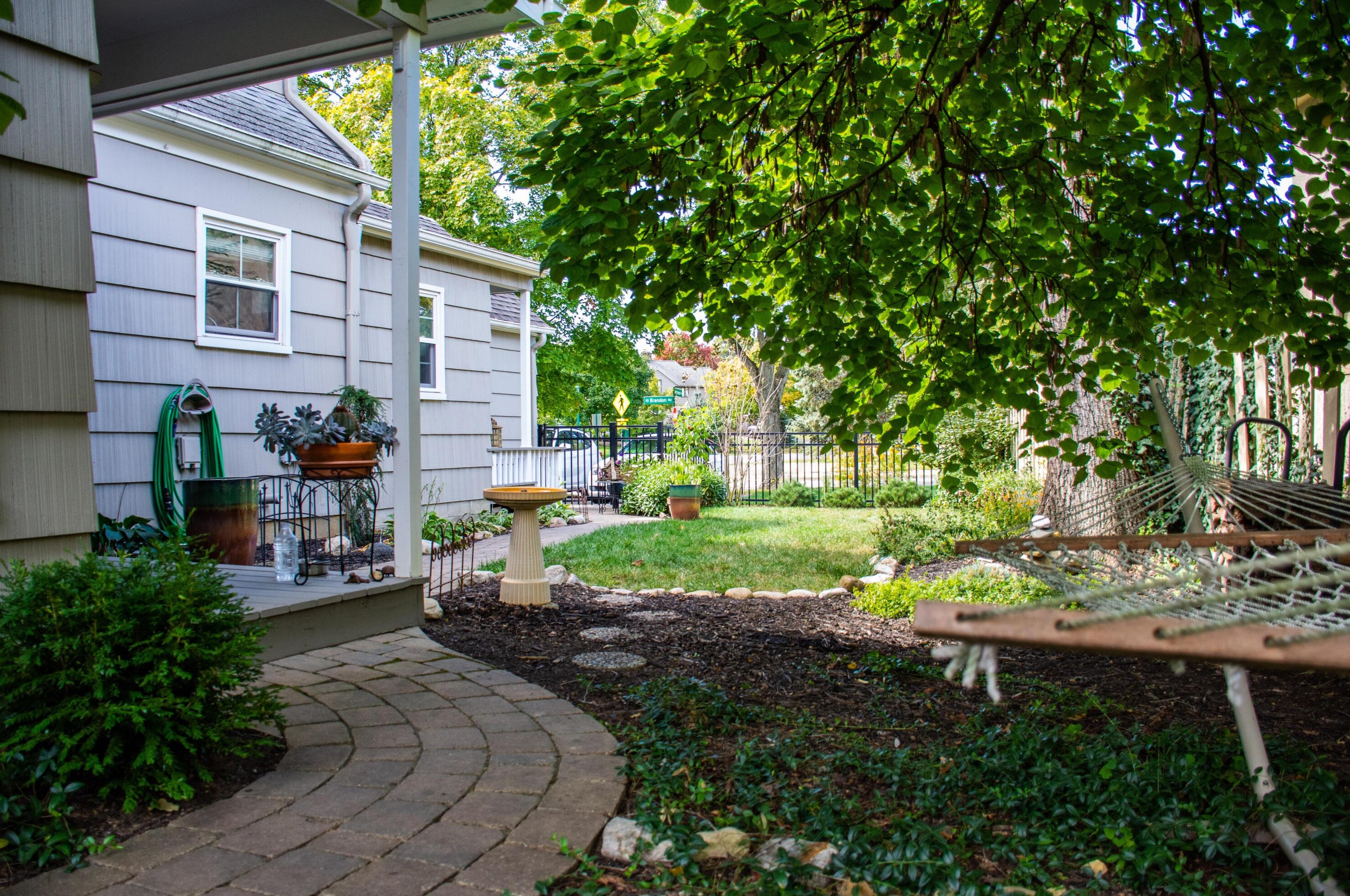 2276 Blvd, Columbus OH 43221-2909 exterior