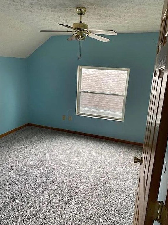 823 Pierce Ave, Lancaster OH 43130-2141 exterior