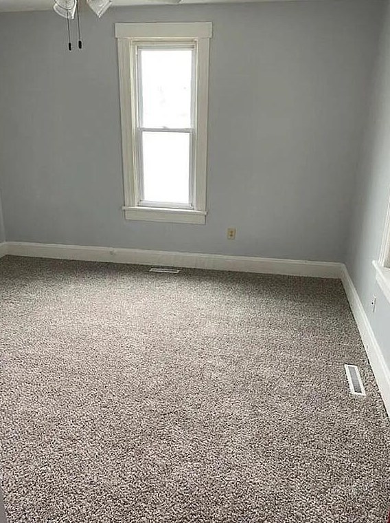 823 Pierce Ave, Lancaster OH 43130-2141 exterior