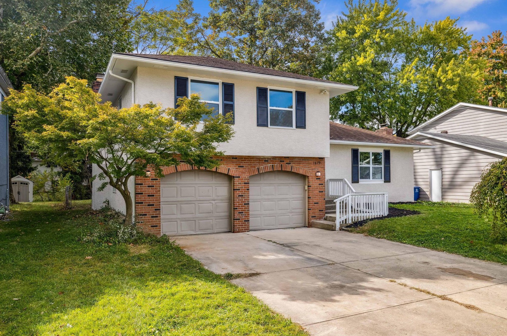 1879 Northcliff Dr, Columbus, OH 43229-5332