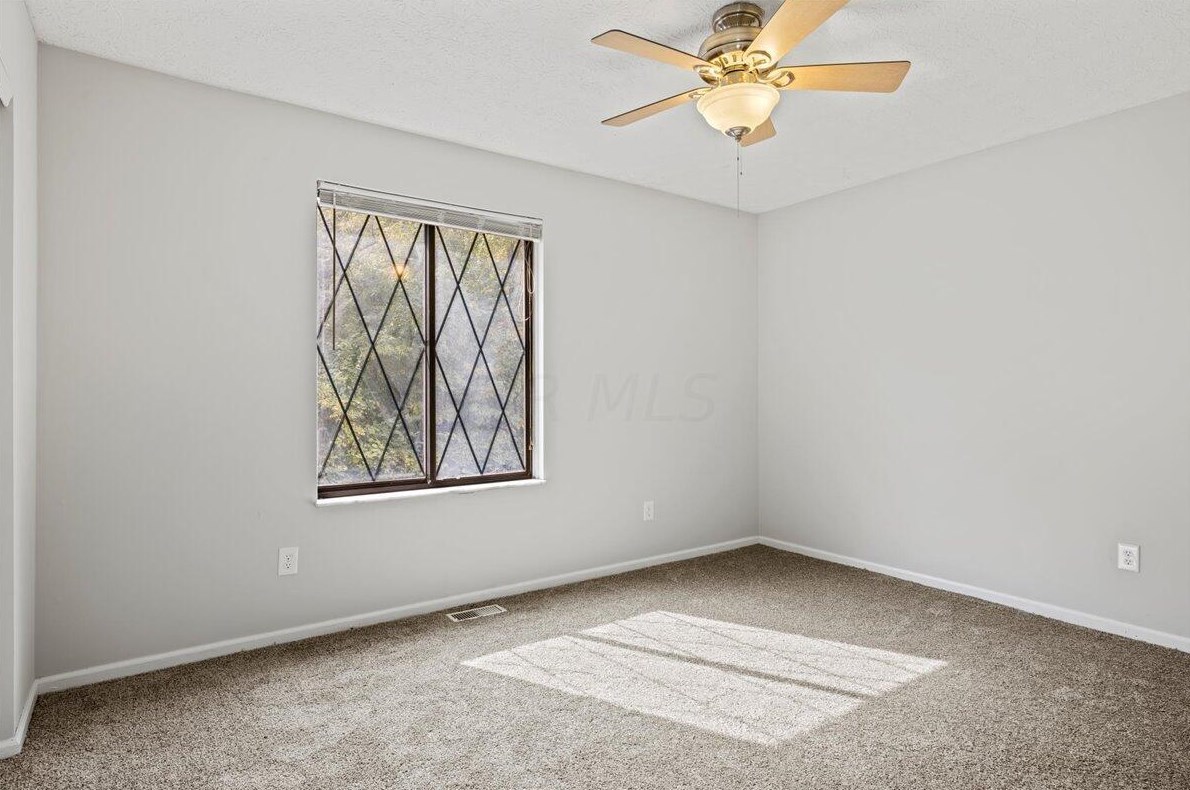 3034 Cooper Blf Dr, Columbus OH 43231-2959 exterior