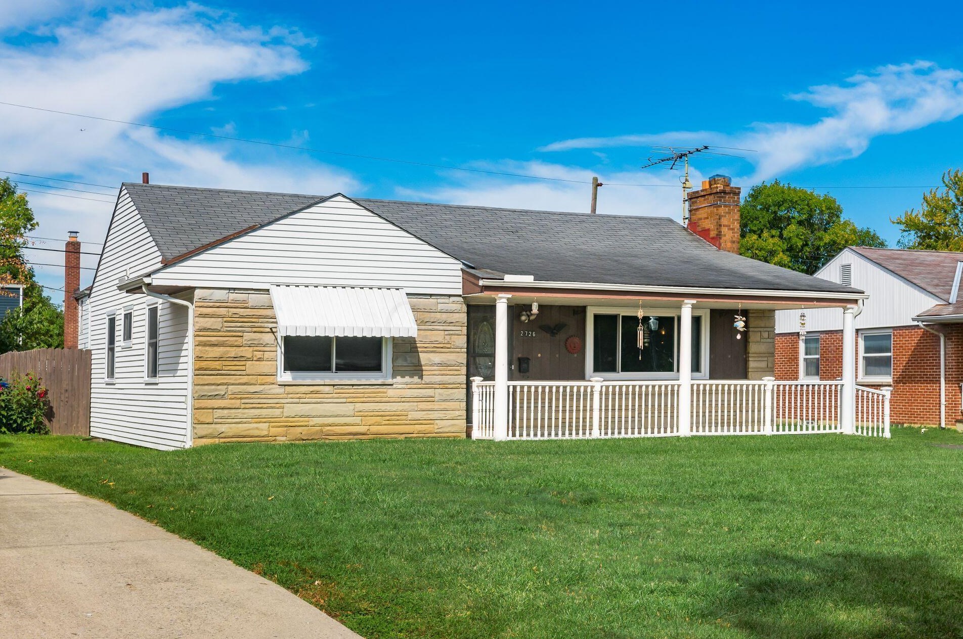 2726 Bernadette Rd, Columbus, OH 43204-2712