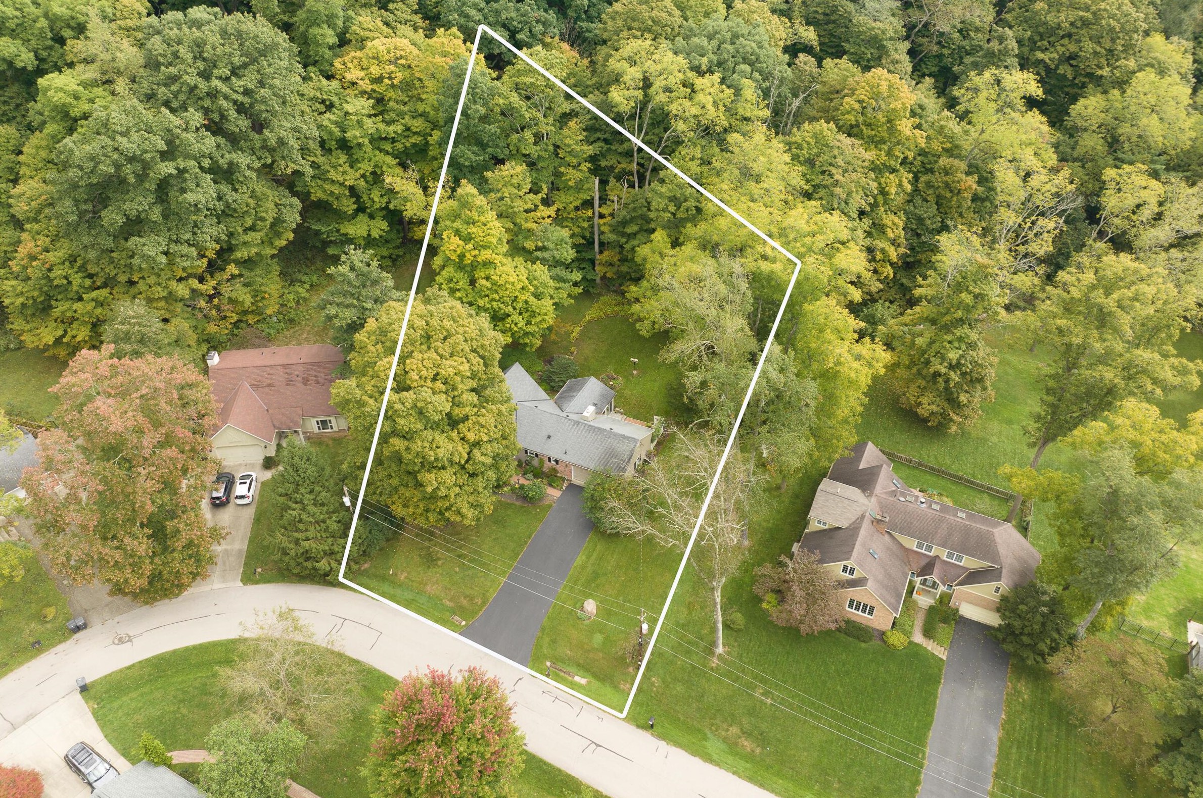 126 Wildwood Dr, Granville, OH 43023-1073