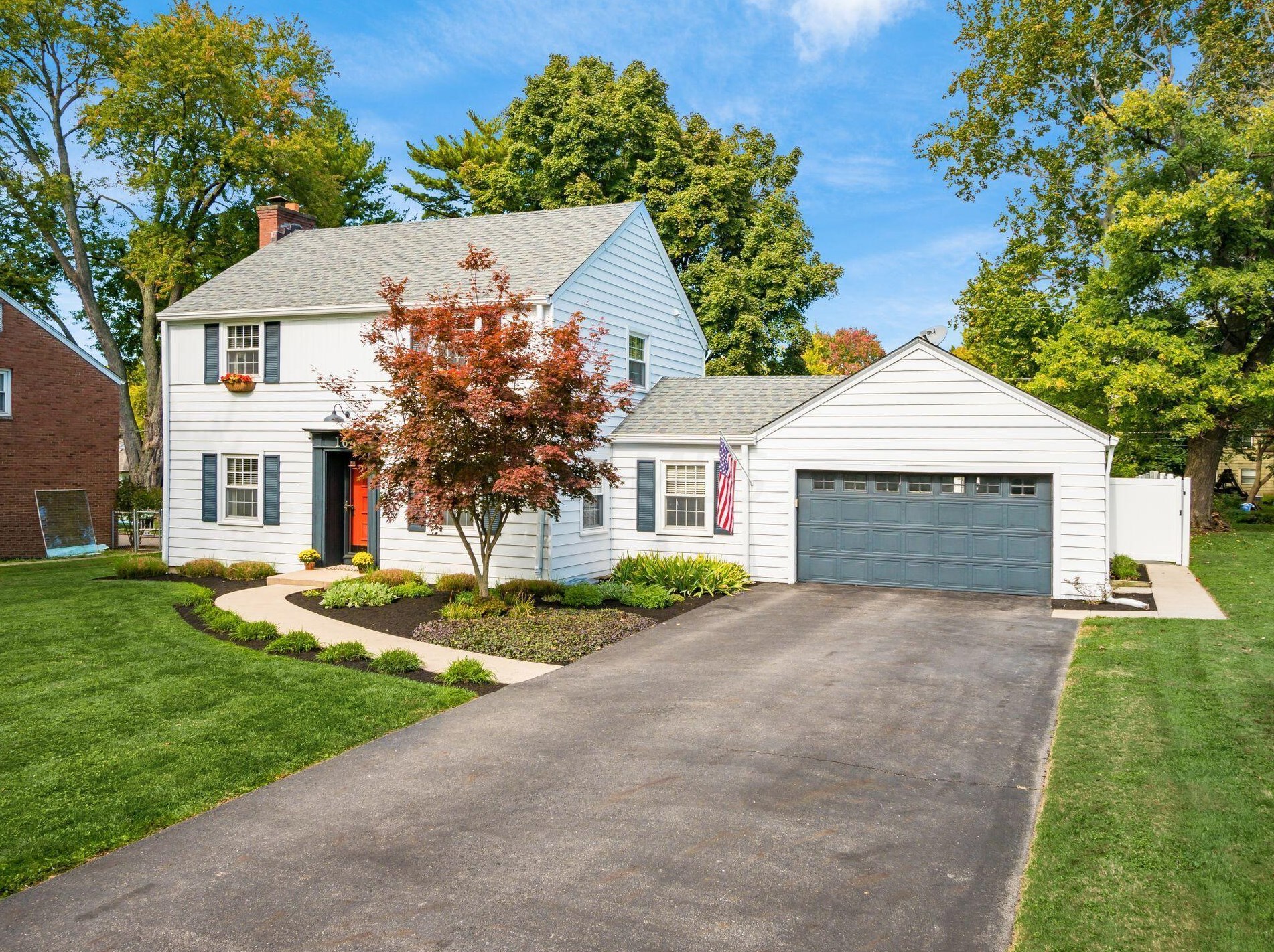 164 Charleston Ave, Columbus, OH 43214-1204