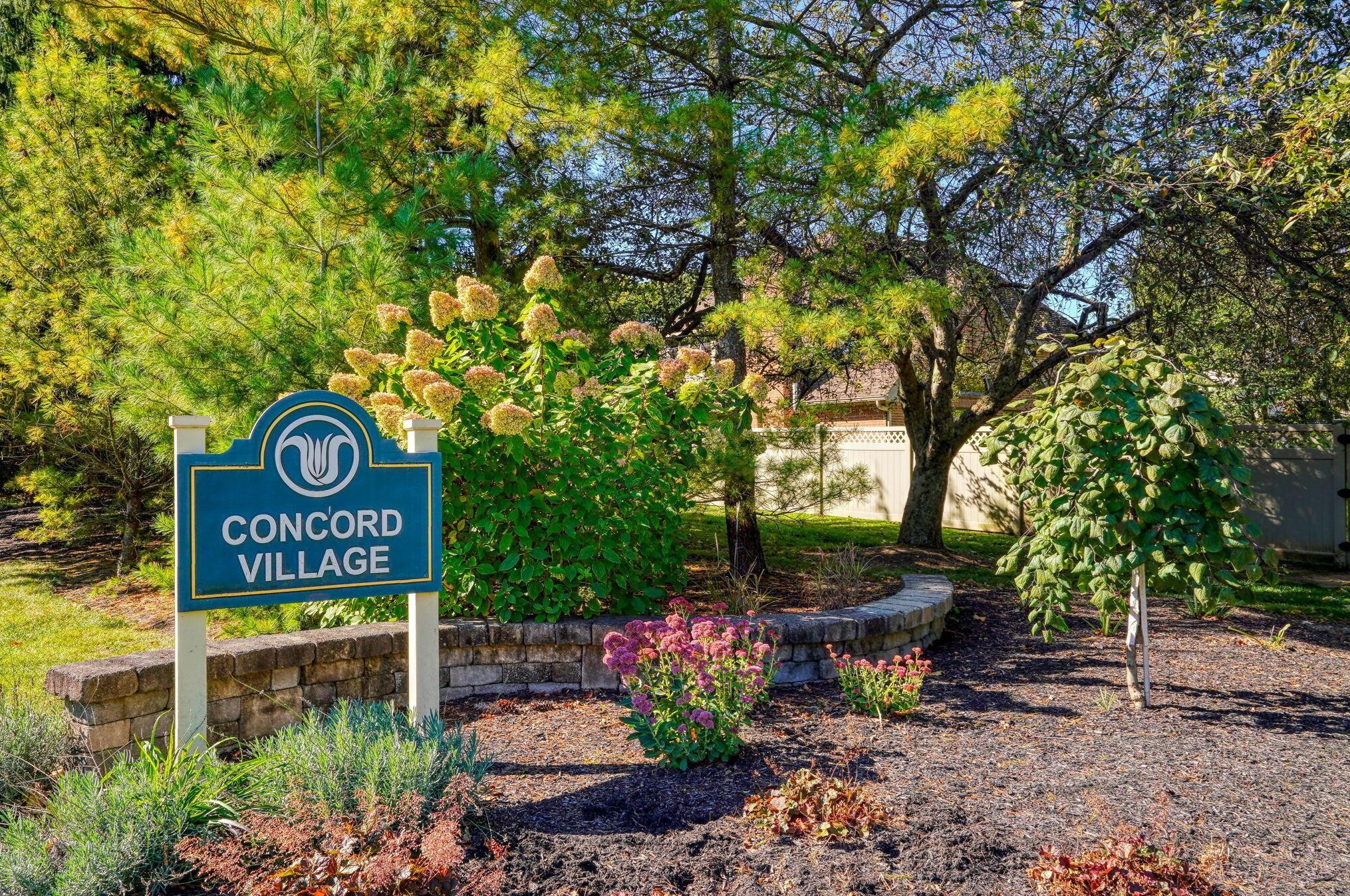 2207 Sandston Rd, Columbus OH 43220-5405 exterior