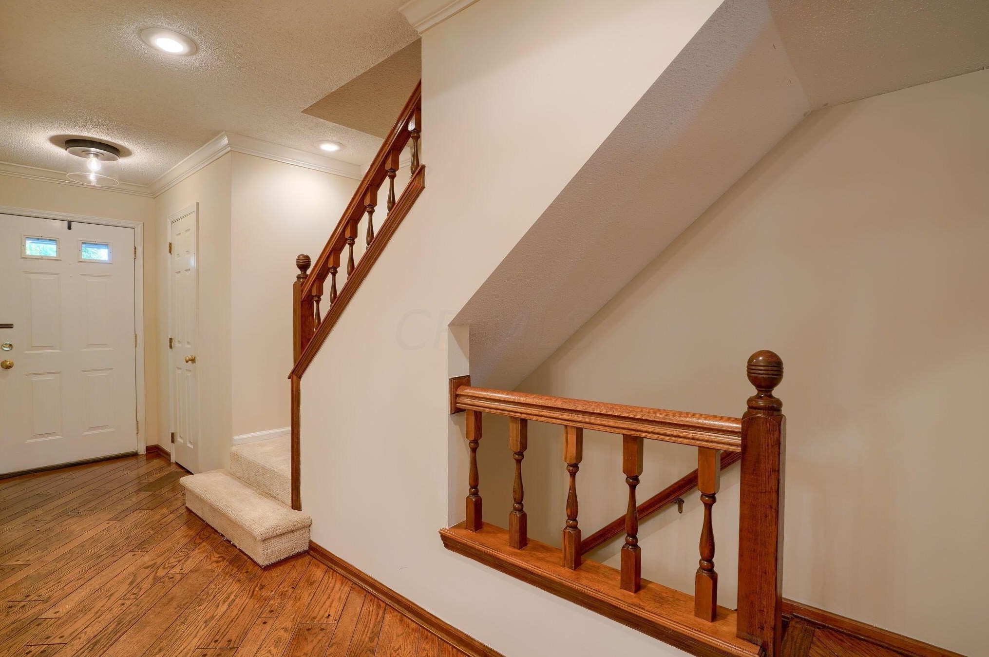 2207 Sandston Rd, Columbus OH 43220-5405 exterior