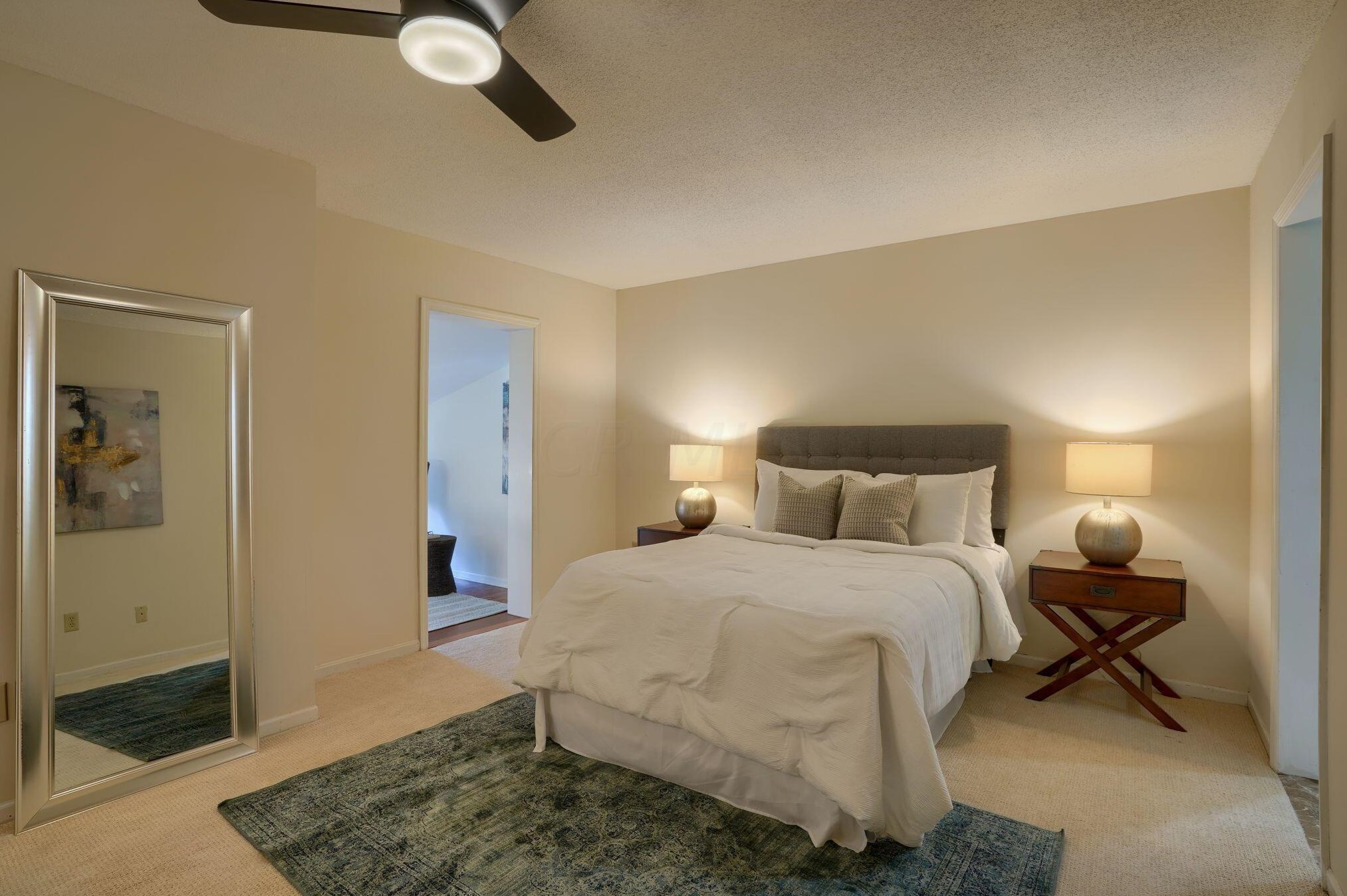 2207 Sandston Rd, Columbus OH 43220-5405 exterior