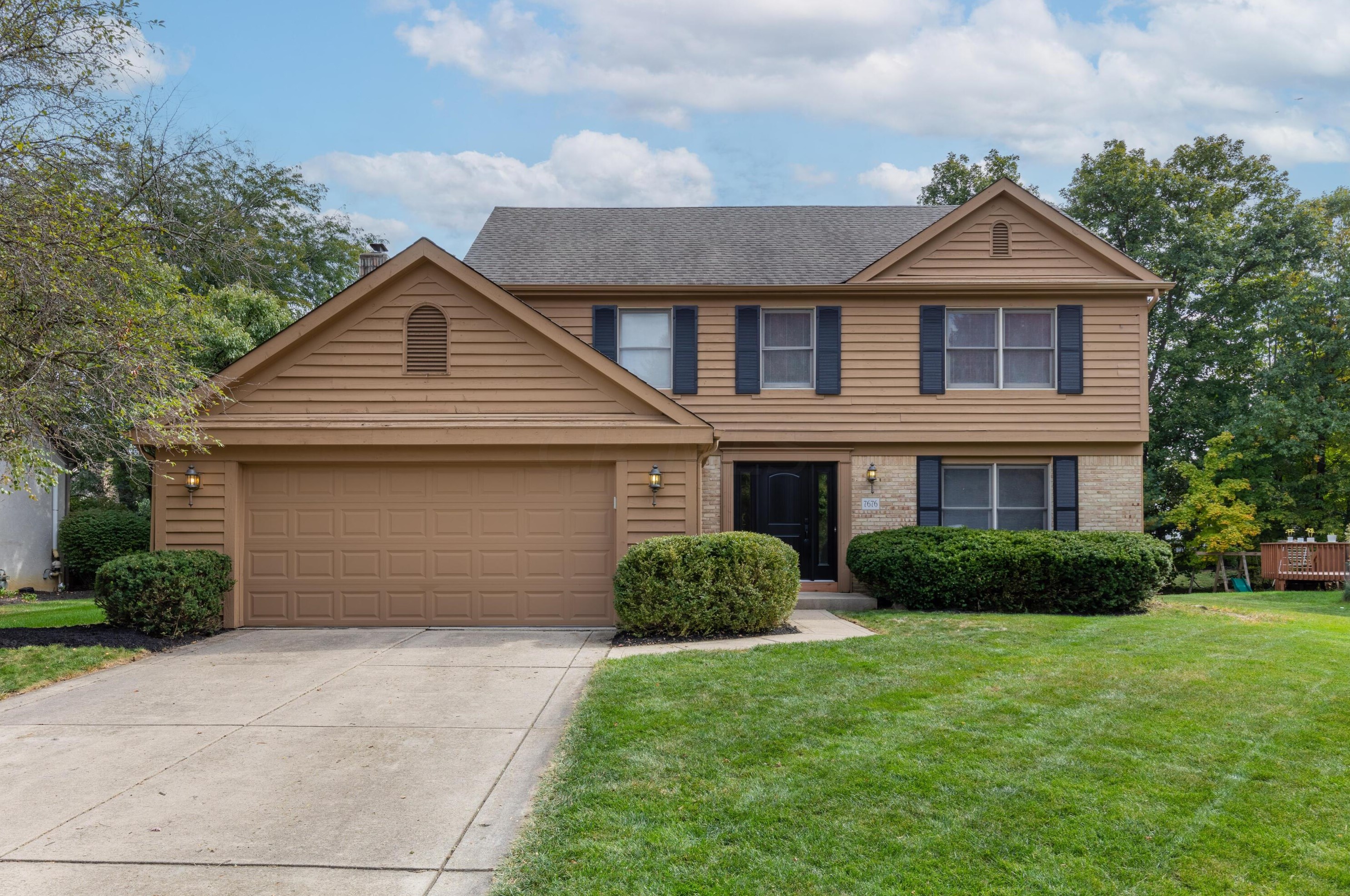 7676 Windwood Dr, Dublin, OH 43017-8786