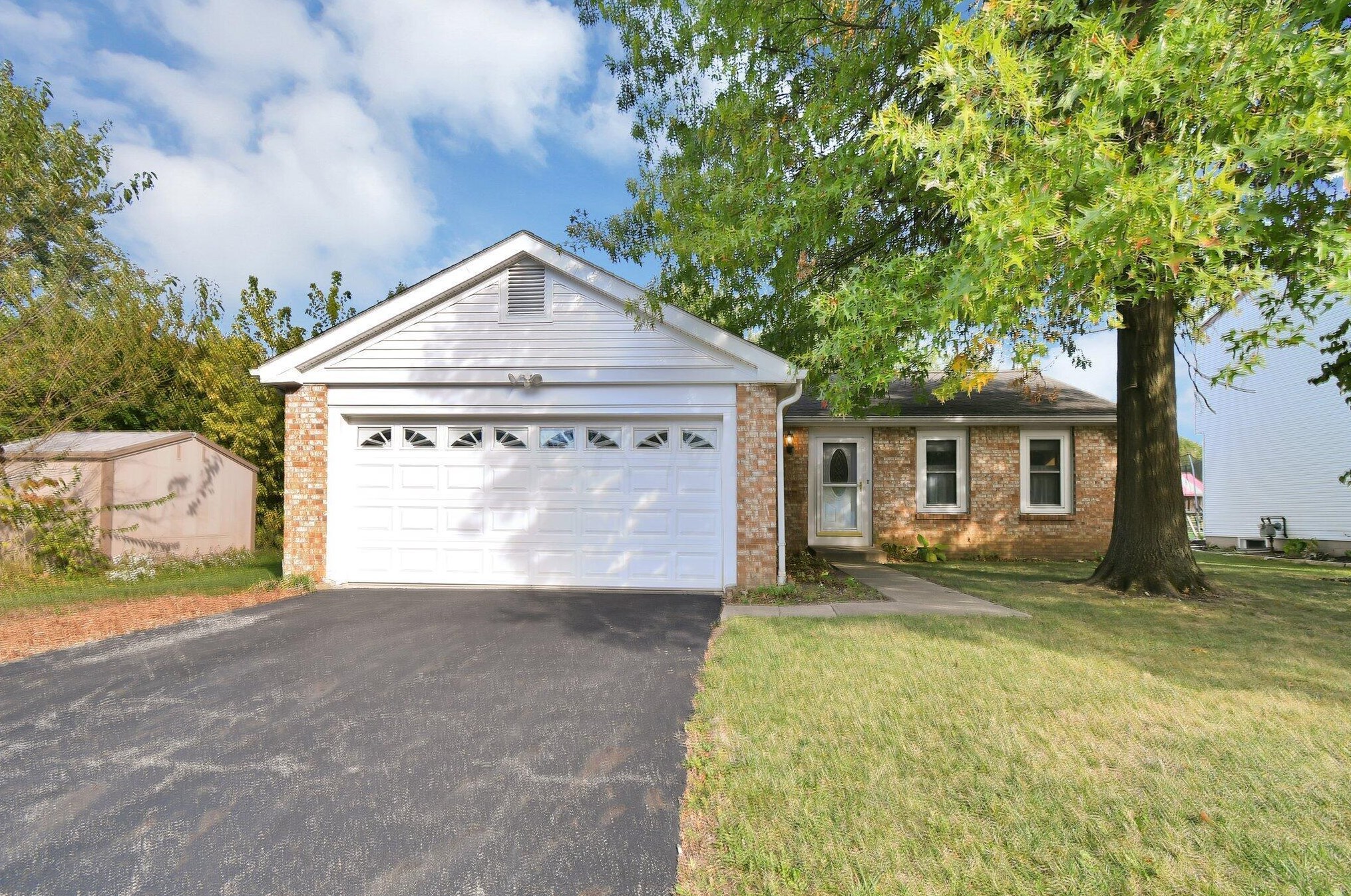 7670 Yosemite Dr, Columbus, OH 43085-1535