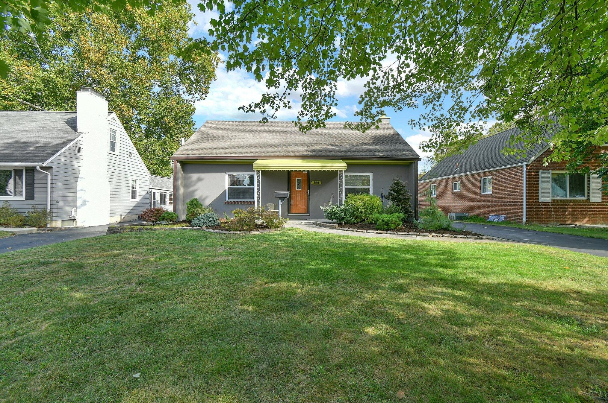 388 Kanawha Ave, Columbus, OH 43214-1212