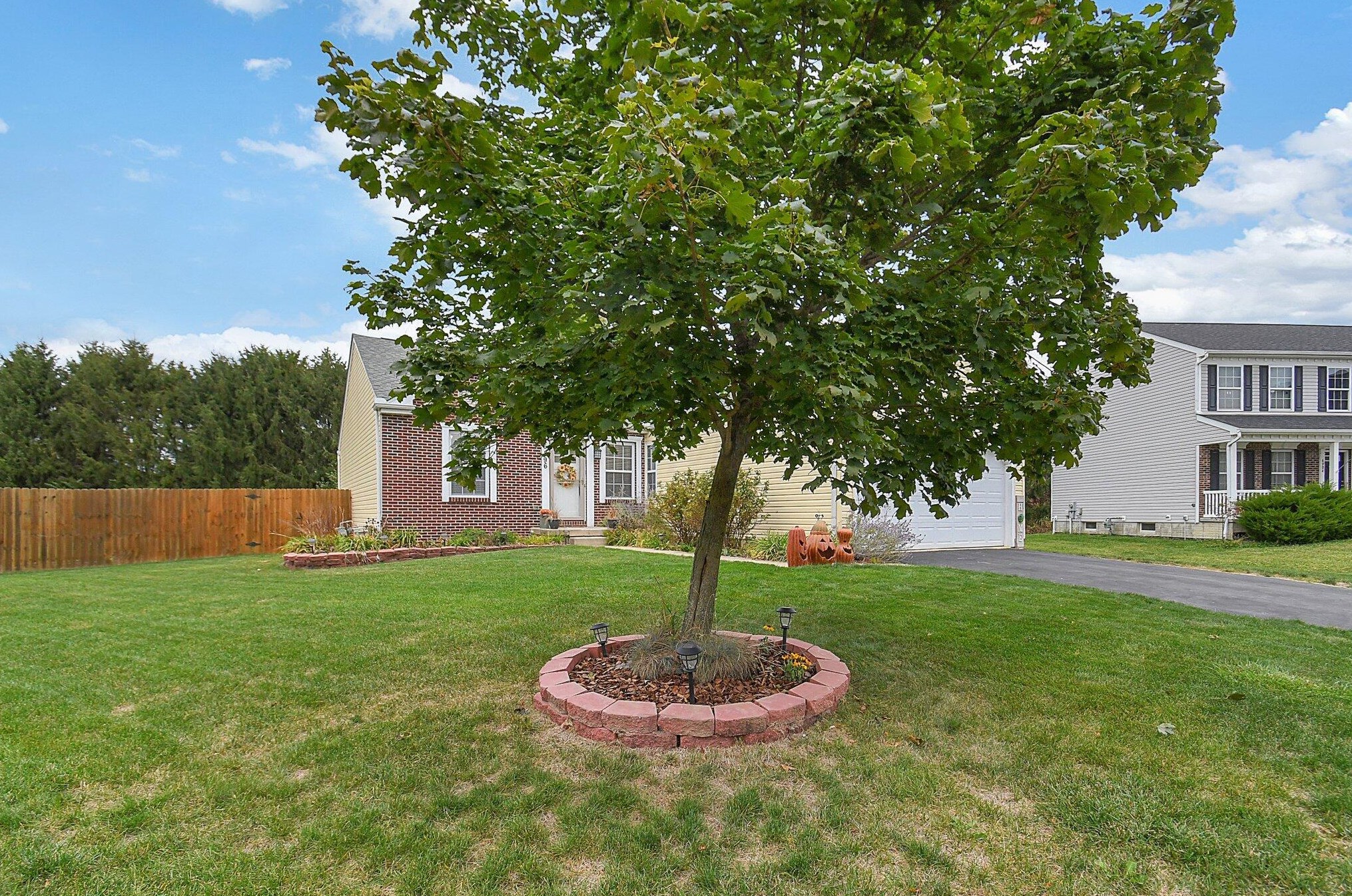 6896 Laurel Boat Ln, Cnl Wnchstr, OH 43110-7834