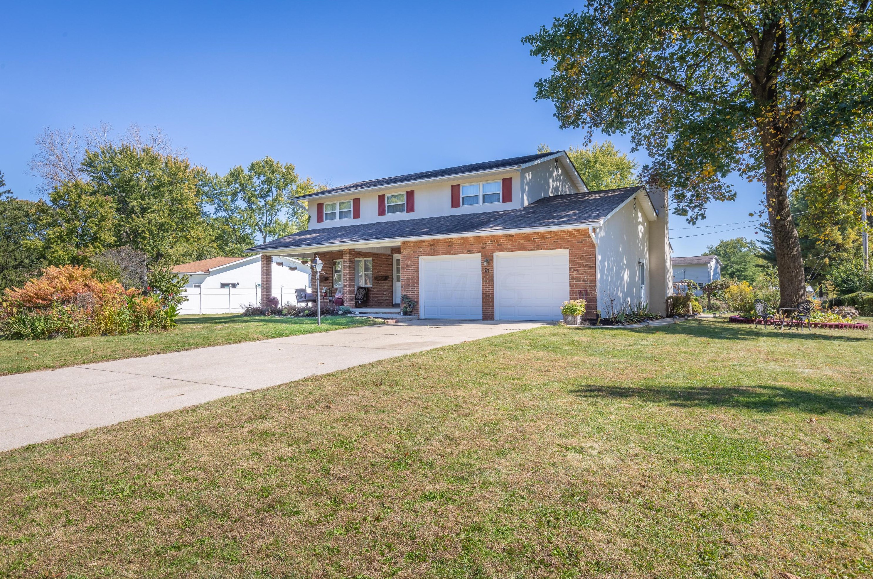 70 Lorraine Blvd, Pickerington, OH 43147-1269