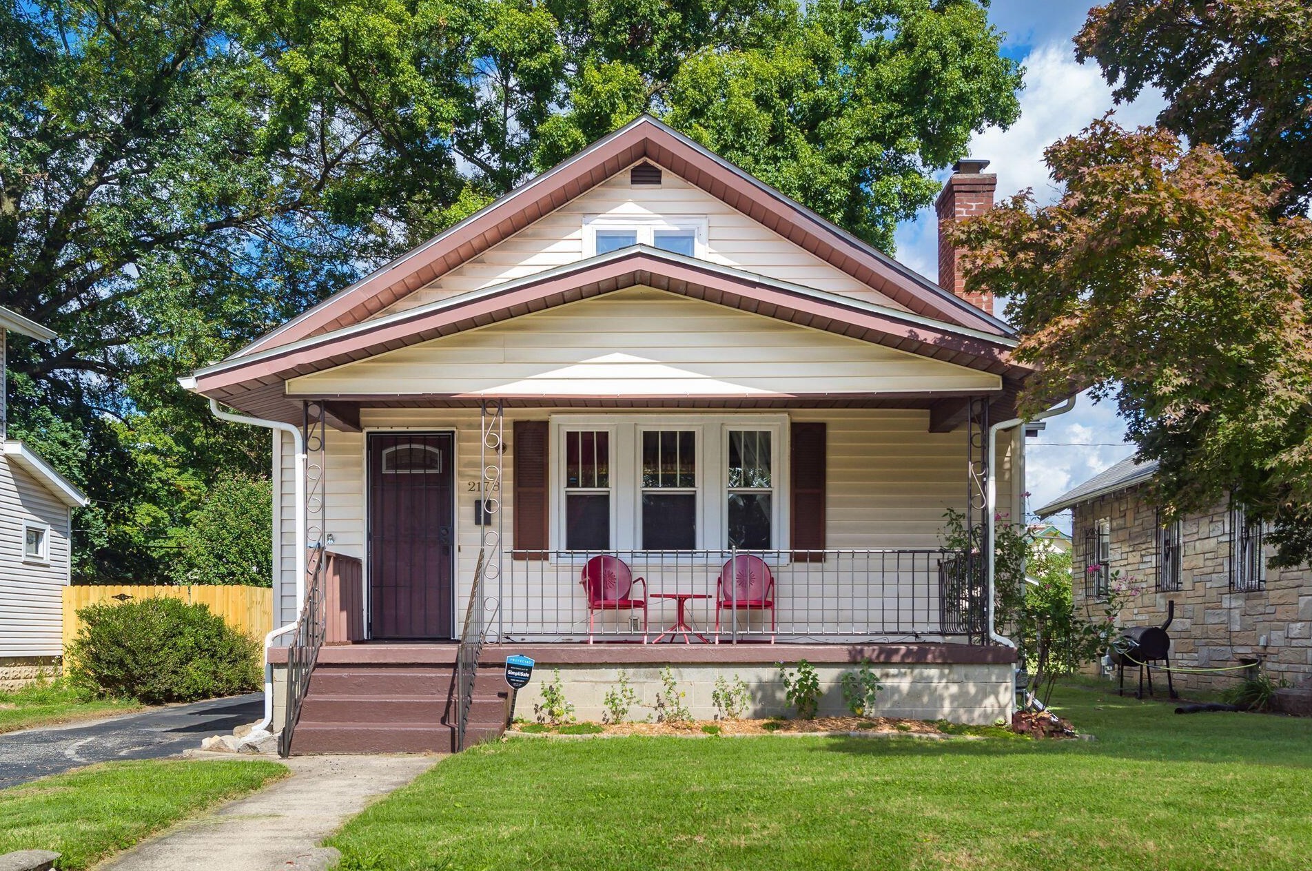 2178 Willamont Ave, Columbus, OH 43219-2658