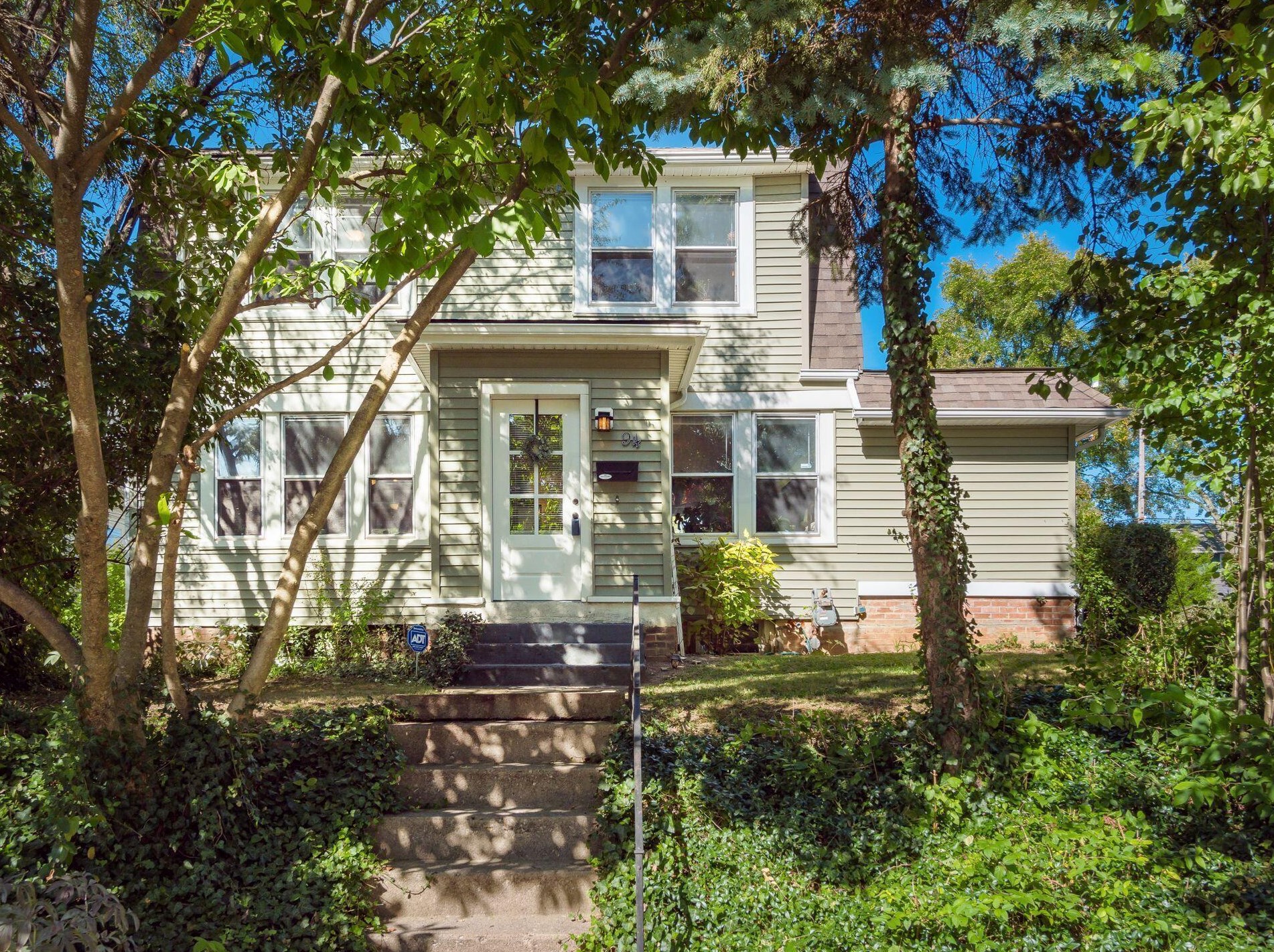 94 Como Ave, Columbus, OH 43202-1232