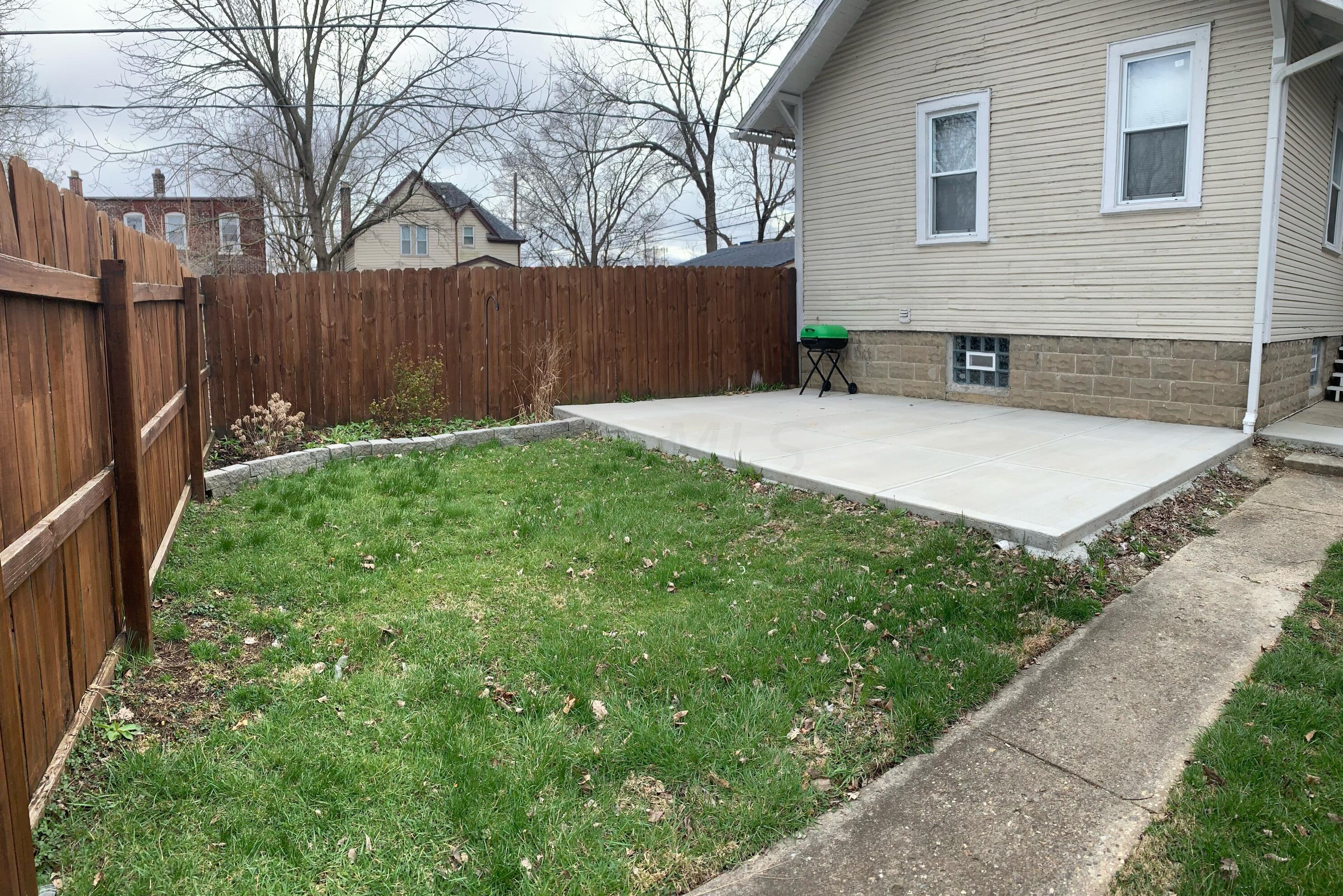 1661 3rd St, Columbus OH 43207-1852 exterior