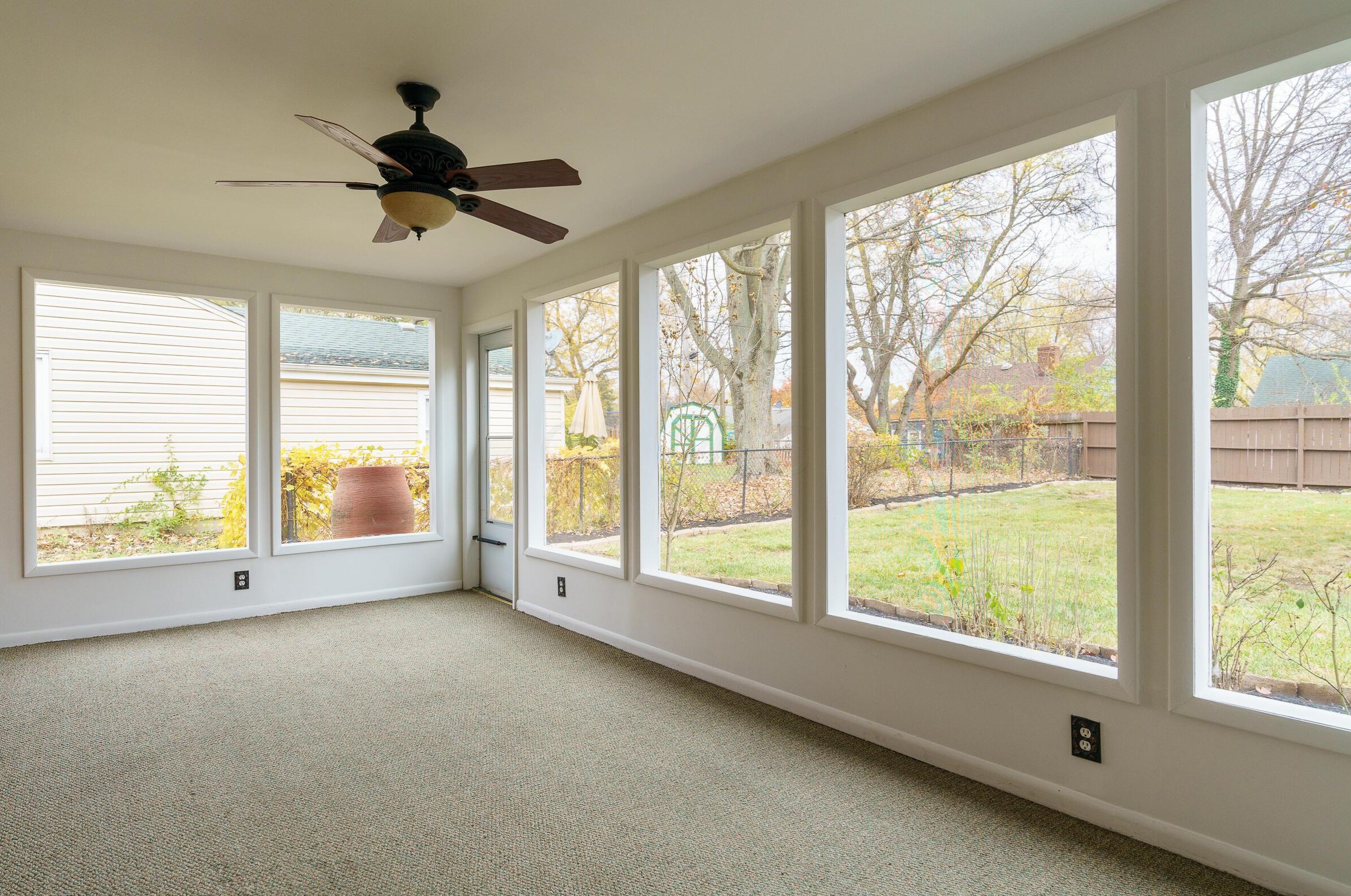 236 Danhurst Rd, Columbus OH 43228-1343 exterior