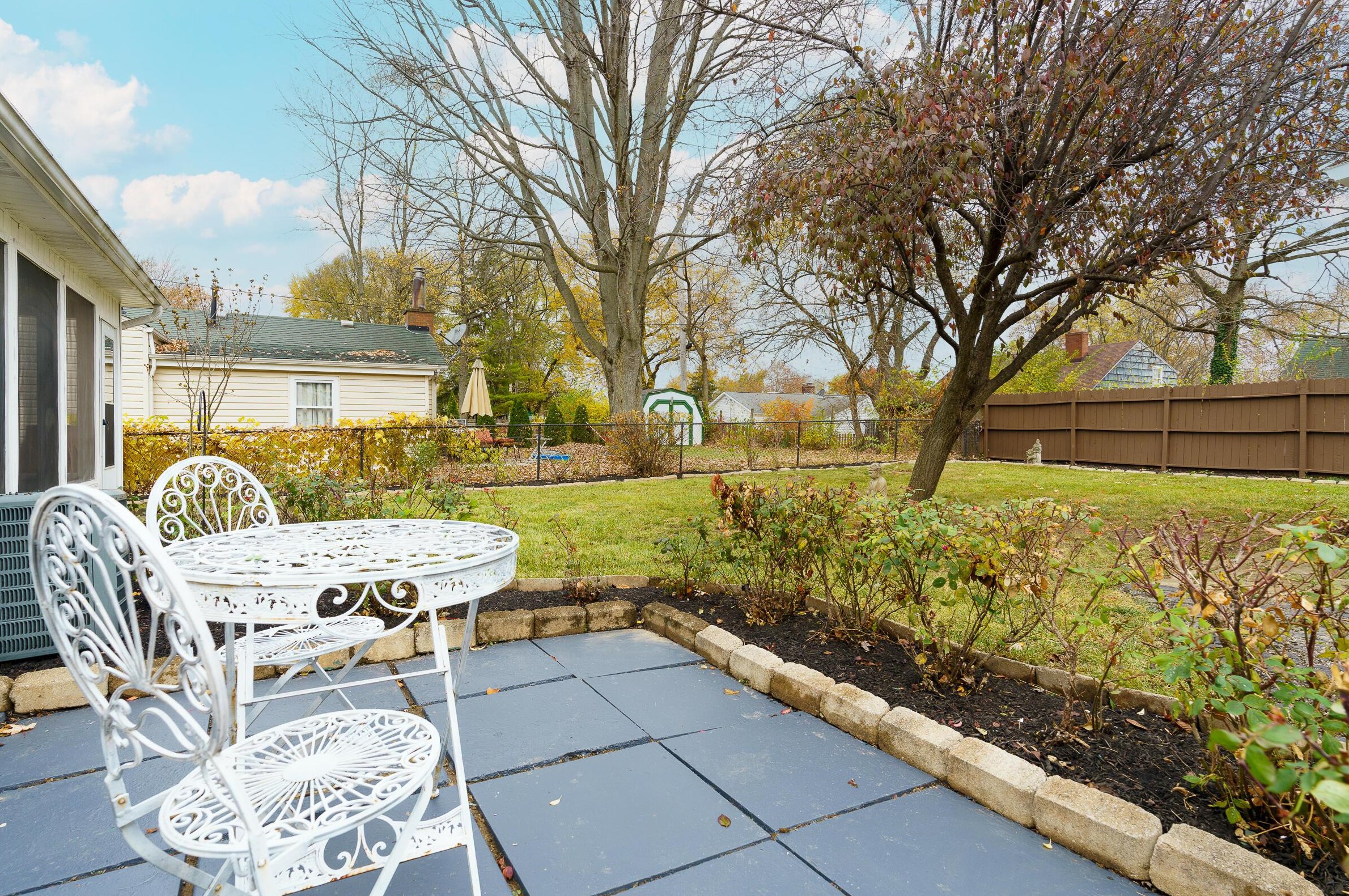 236 Danhurst Rd, Columbus OH 43228-1343 exterior