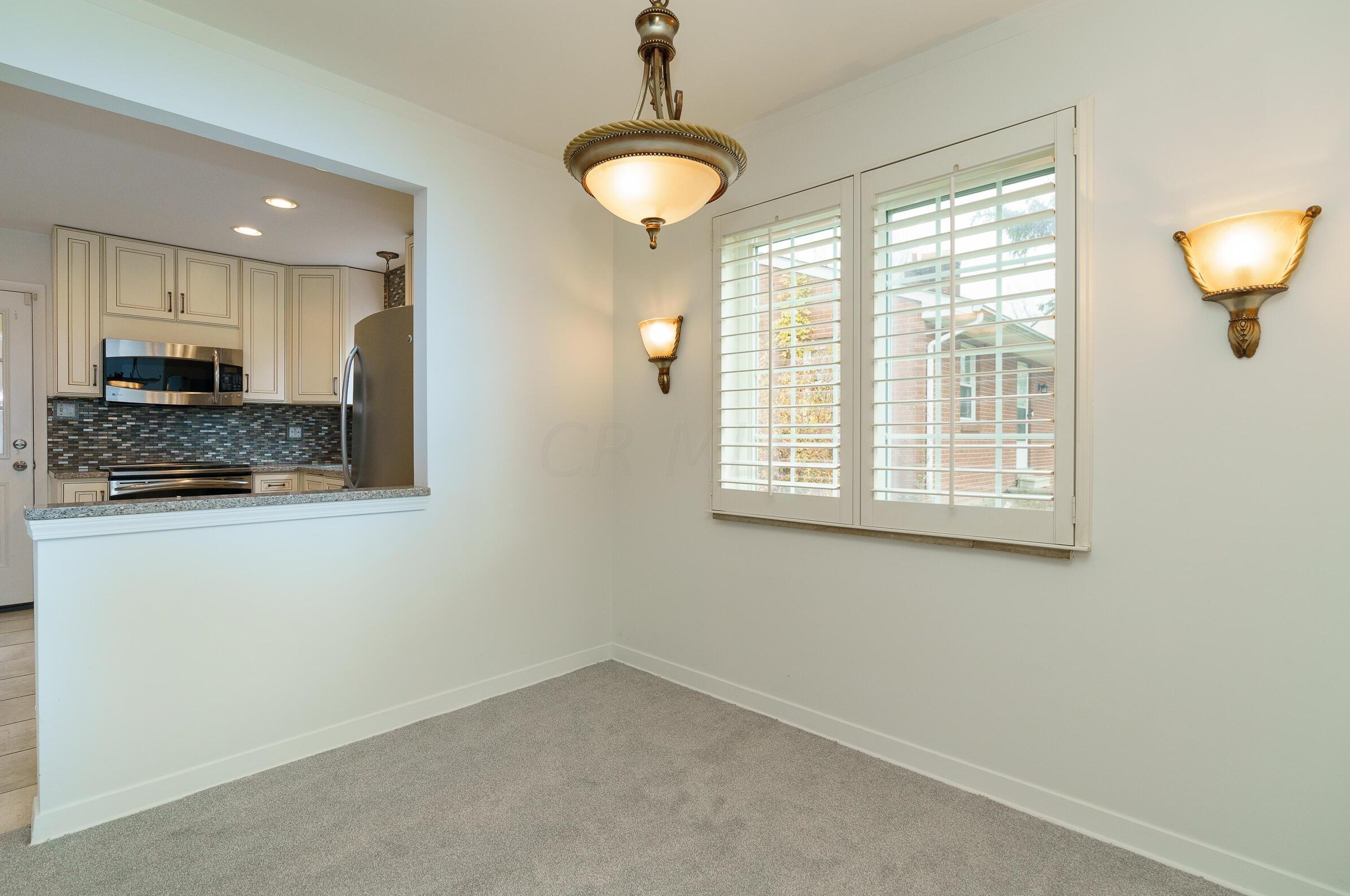 236 Danhurst Rd, Columbus OH 43228-1343 exterior