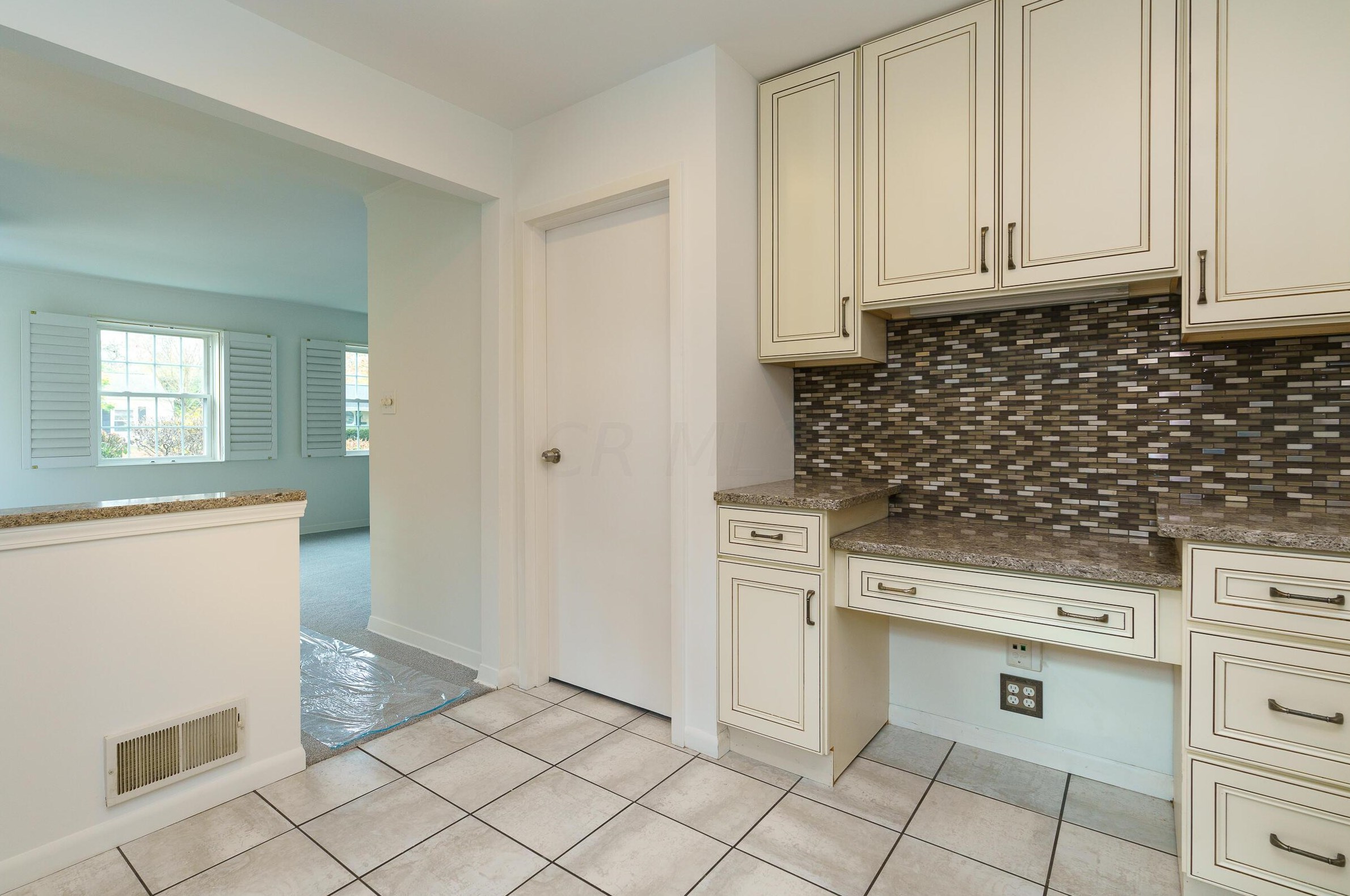 236 Danhurst Rd, Columbus OH 43228-1343 exterior